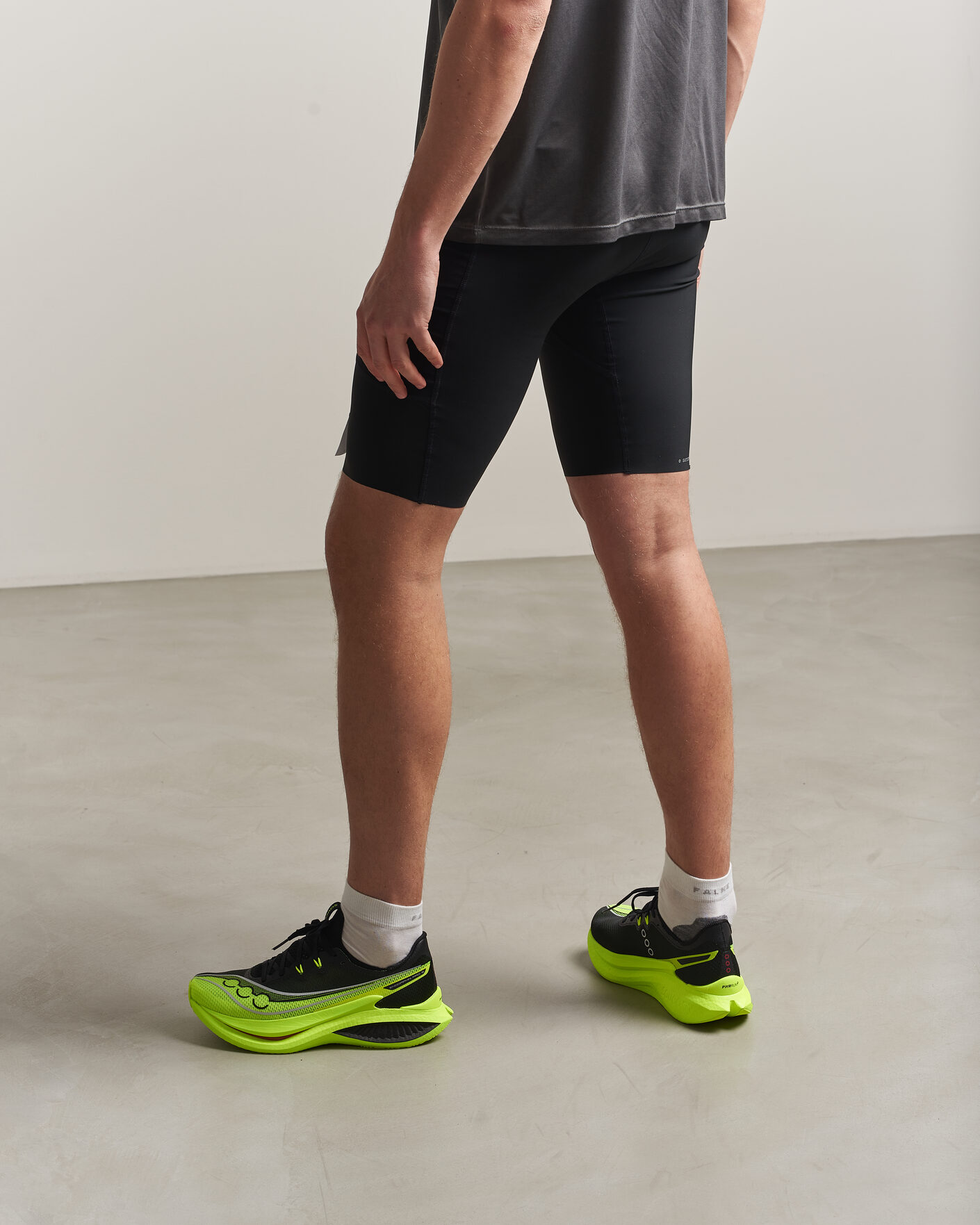 Herre | Løbesko | Saucony | Endorphin Pro 5 Black/Shock