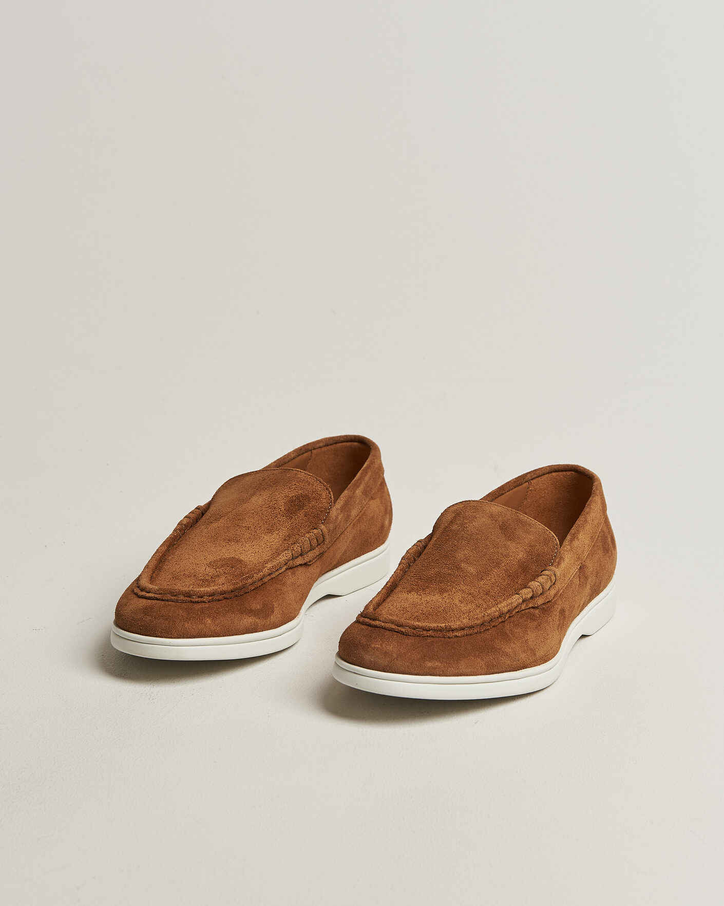 Herre | Loafers | Charles Tyrwhitt | Suede Slip On Loafers Light Brown