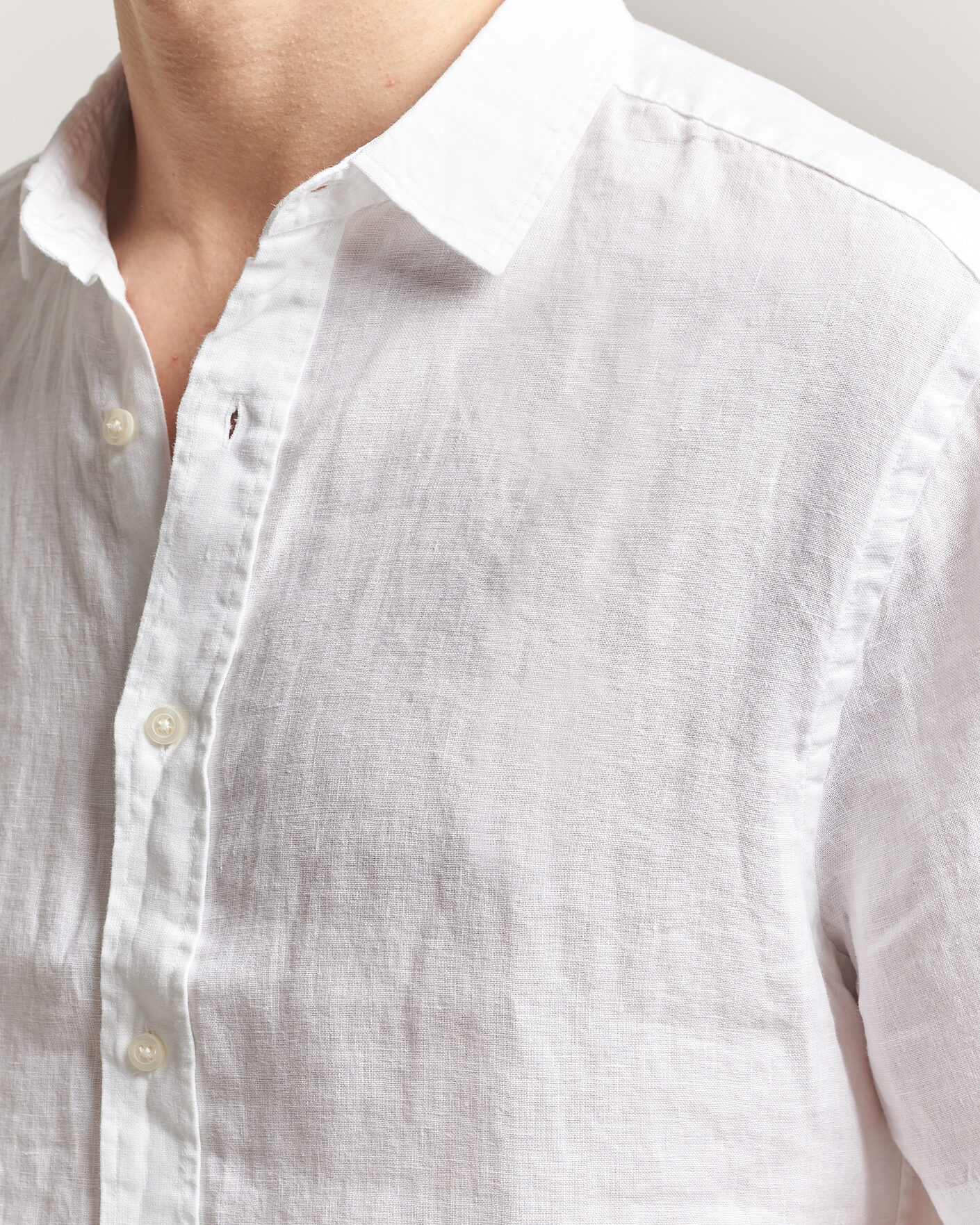 Herre | Skjorter | Charles Tyrwhitt | Pure Linen Short Sleeve Slim Fit Shirt White