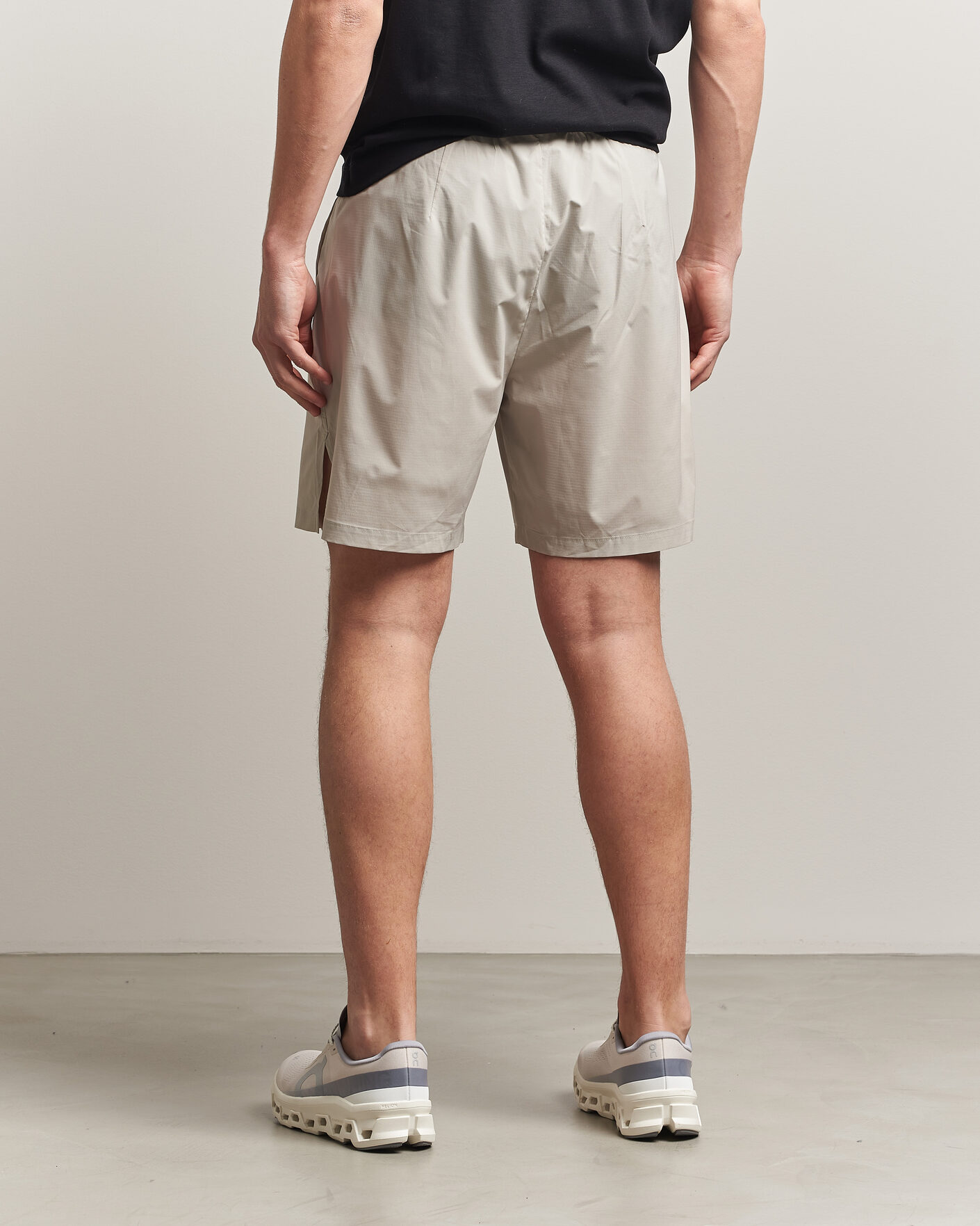 Herre | Shorts | Houdini | Pace Light Shorts Greenish Grey