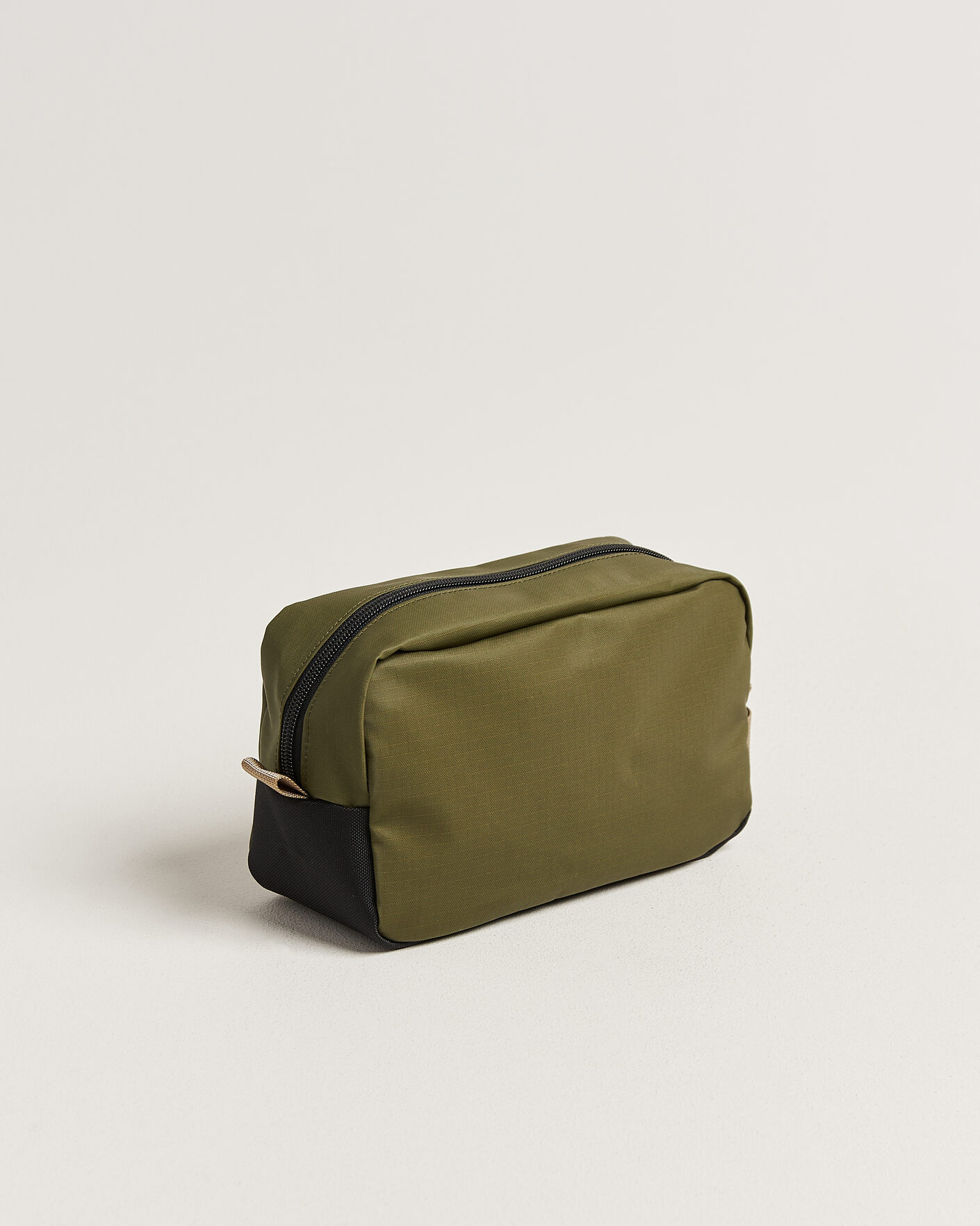 Herre | Tasker | Filson | All Weather Travel Pack Olive