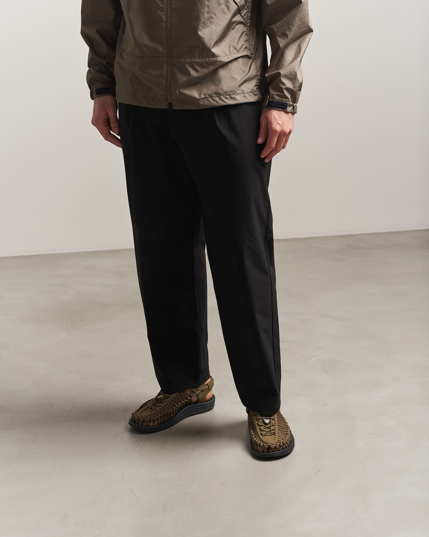 Herre | Sandaler & Hjemmesko | KEEN | Uneek Sneaker Sandal Dark Olive