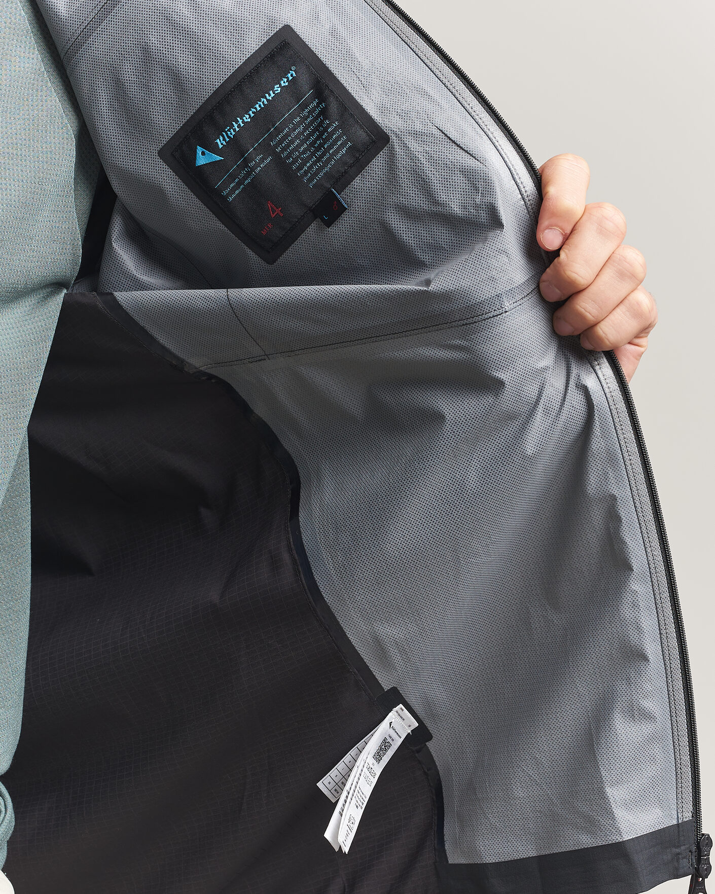 Herre | Jakker | Klättermusen | Vidre Hood Jacket Black