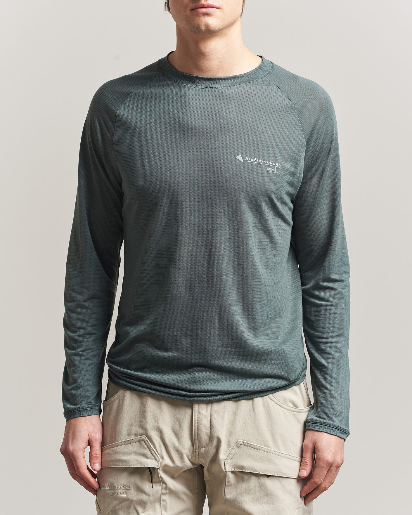 Herre | T-Shirts | Klättermusen | Groa Lightweight Tencel Long Sleeve T-Shirt Teal Grey