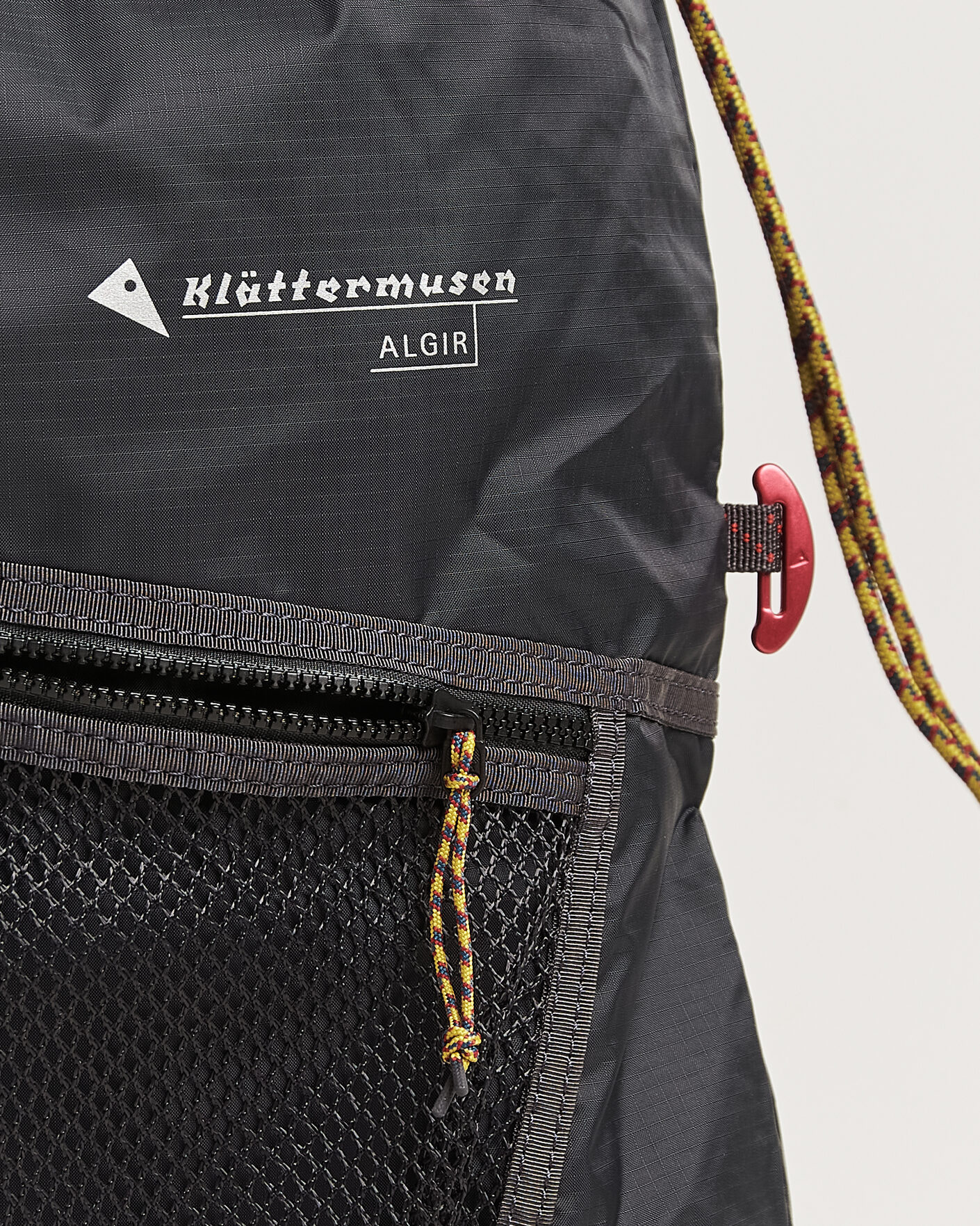 Herre | Tasker | Klättermusen | Algir Sack Pack Raven