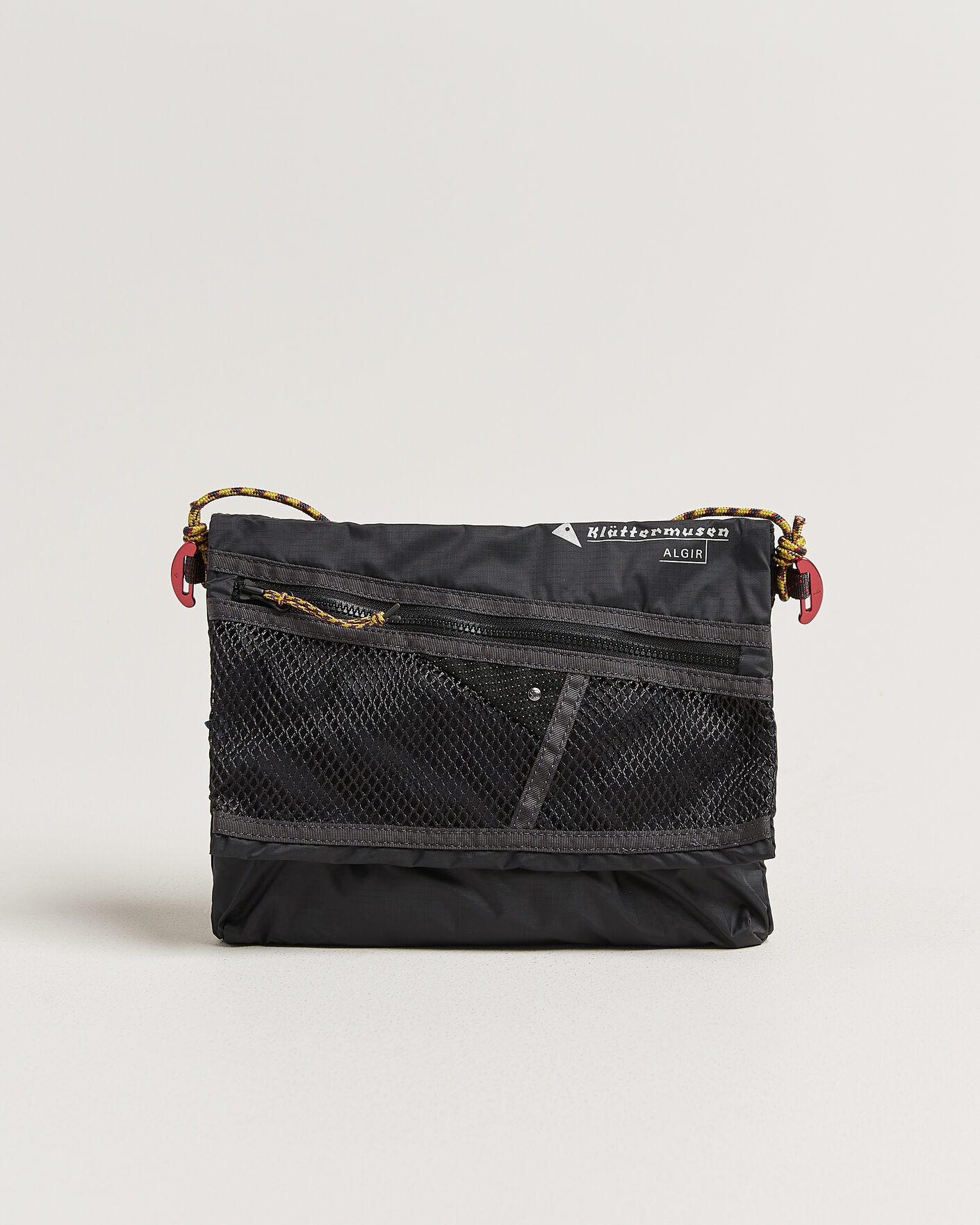 Herre | Tasker | Klättermusen | Algir Foldover Bag Raven