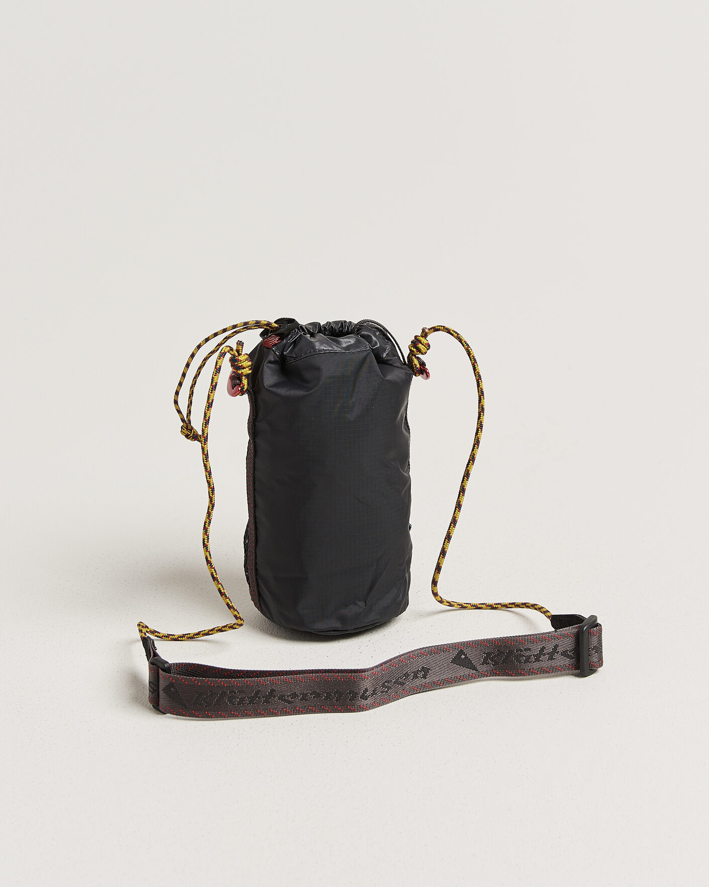 Herre | Tasker | Klättermusen | Algir Bottle Holder Bag Raven