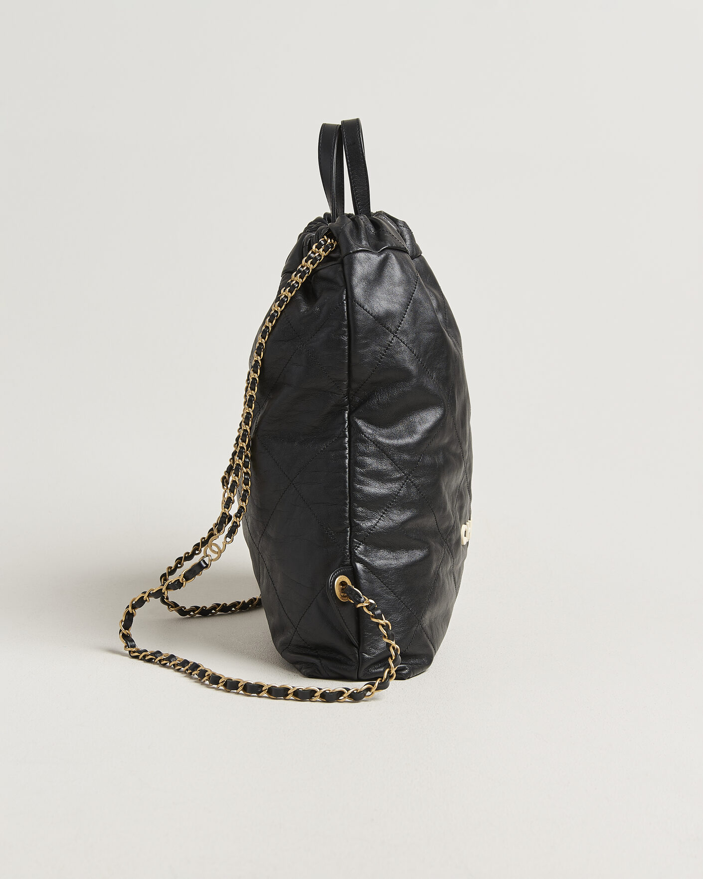 Herre | Pre-Owned & Vintage Bags | Chanel Pre-Owned | Chanel 22 Backpack Black