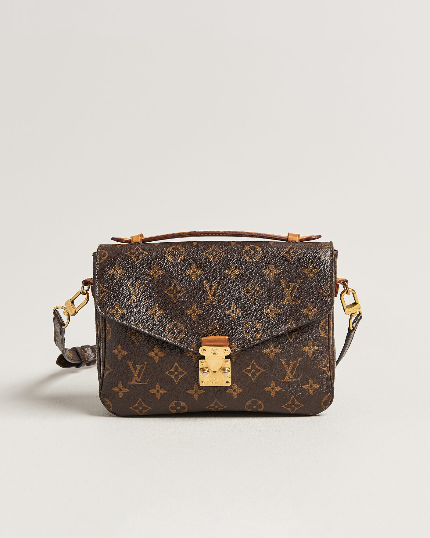 Herre | Pre-Owned & Vintage Bags | Louis Vuitton Pre-Owned | Pochette Métis Monogram