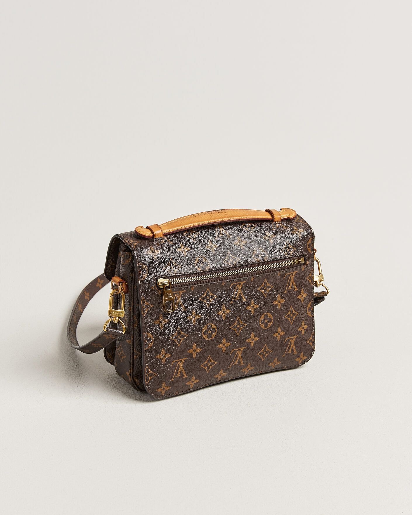 Herre | Pre-Owned & Vintage Bags | Louis Vuitton Pre-Owned | Pochette Métis Monogram