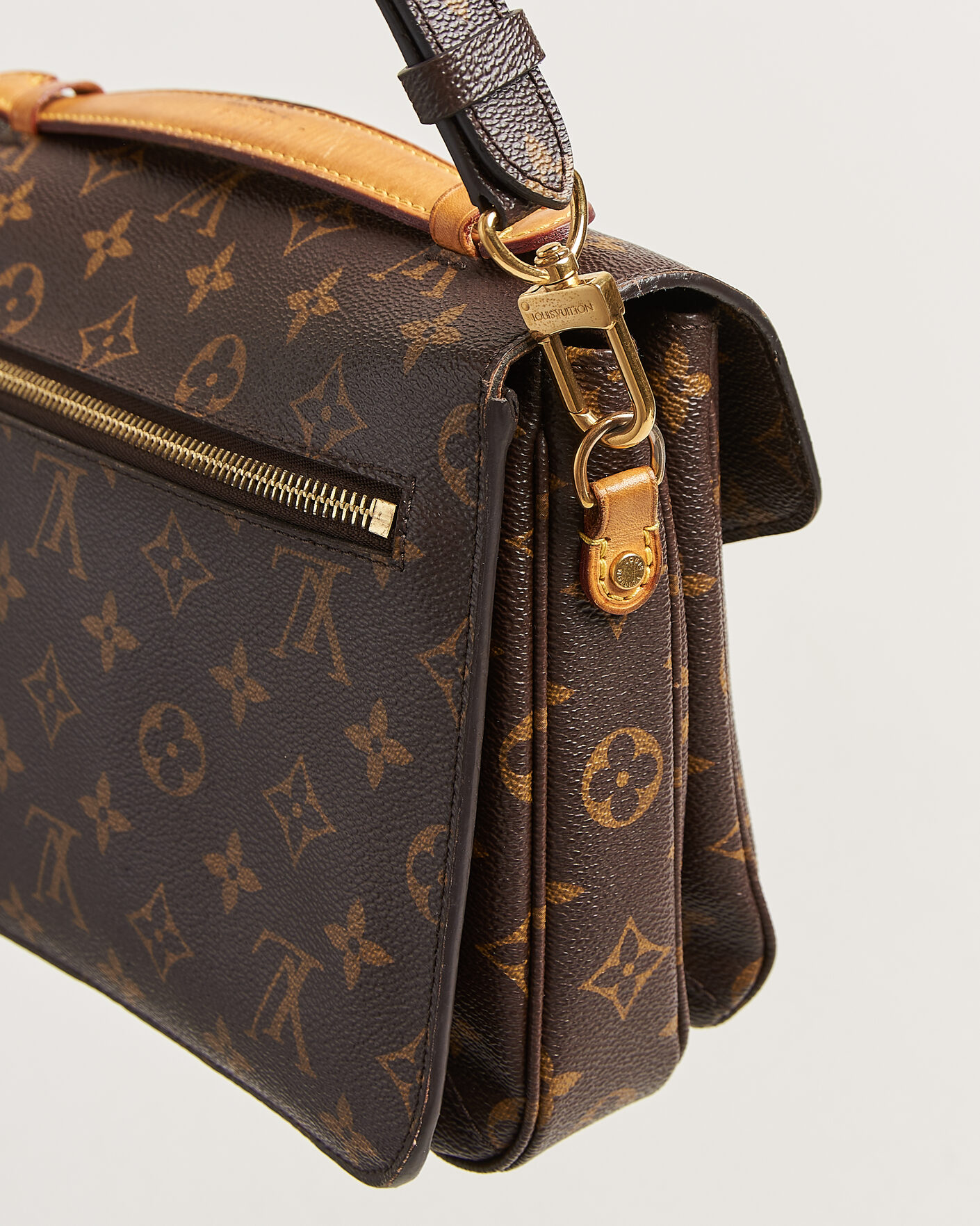 Herre | Pre-Owned & Vintage Bags | Louis Vuitton Pre-Owned | Pochette Métis Monogram