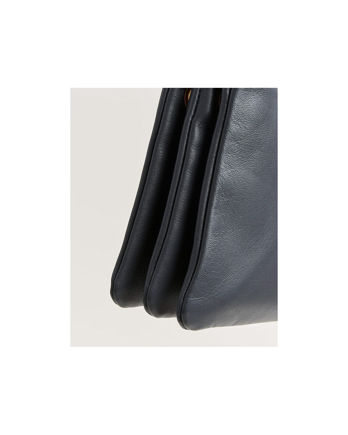 Herre | Pre-Owned & Vintage Bags | Celine Pre-Owned | Trio Bag Small Leather Grey