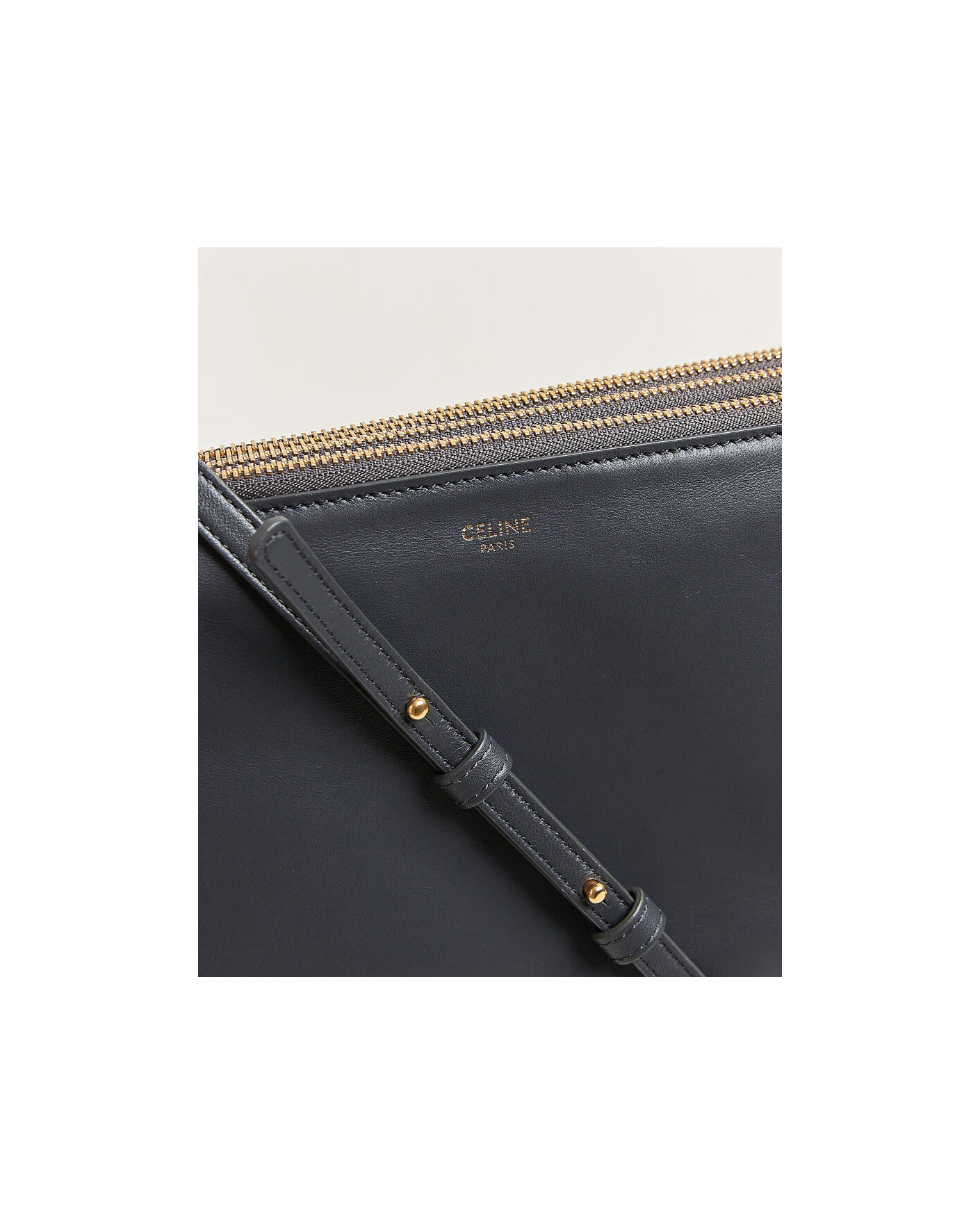 Herre | Pre-Owned & Vintage Bags | Celine Pre-Owned | Trio Bag Small Leather Grey