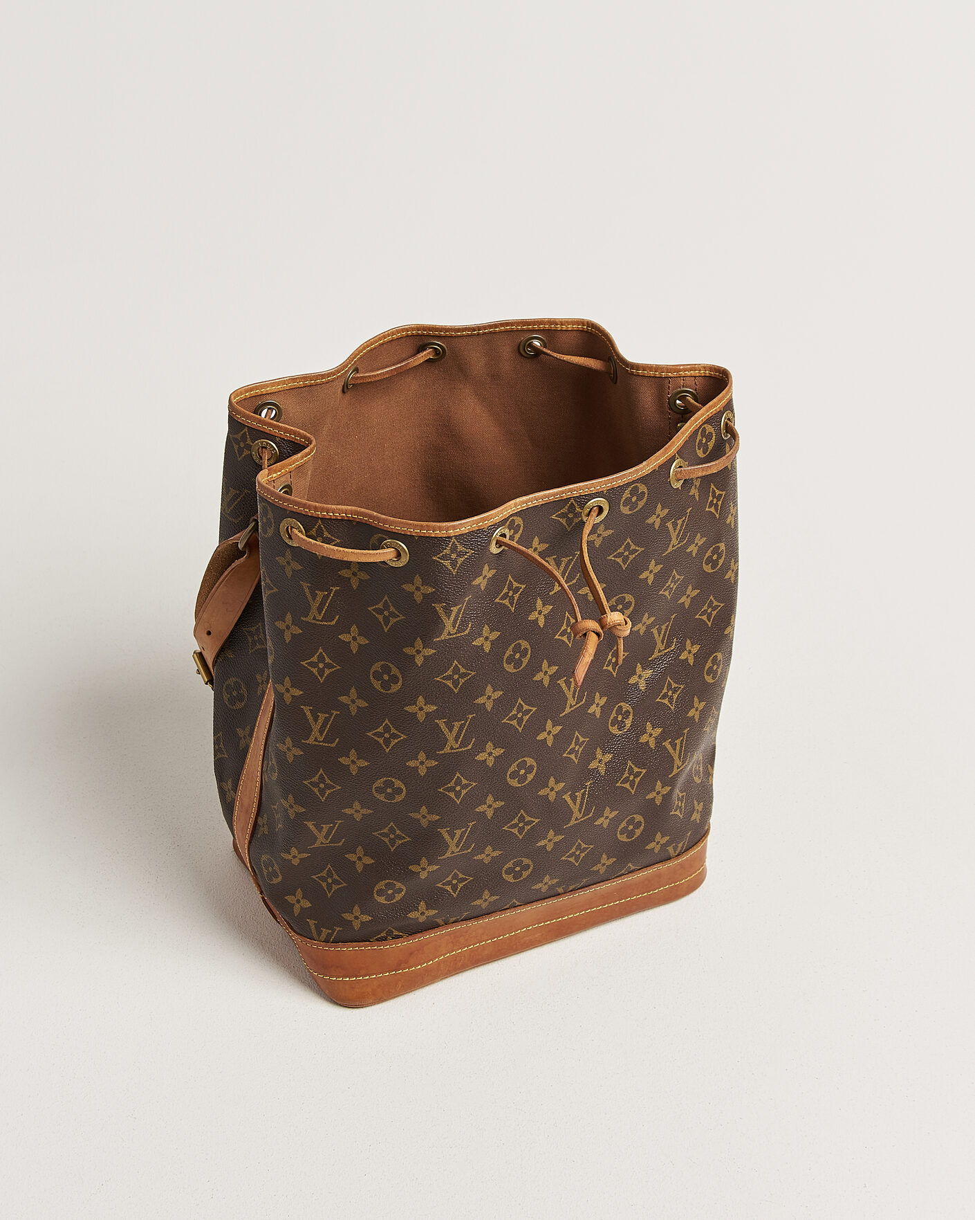 Herre | Pre-Owned & Vintage Bags | Louis Vuitton Pre-Owned | Noé Monogram