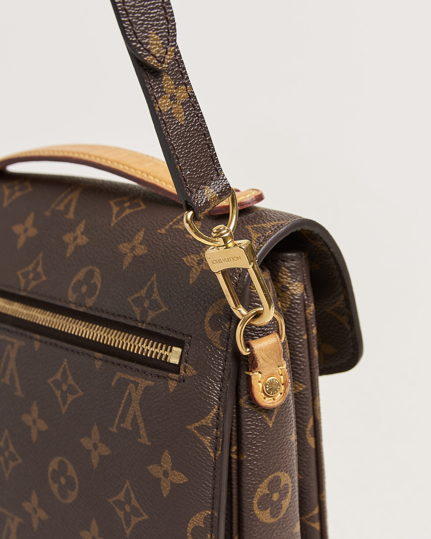 Herre | Pre-Owned & Vintage Bags | Louis Vuitton Pre-Owned | Pochette Métis Monogram