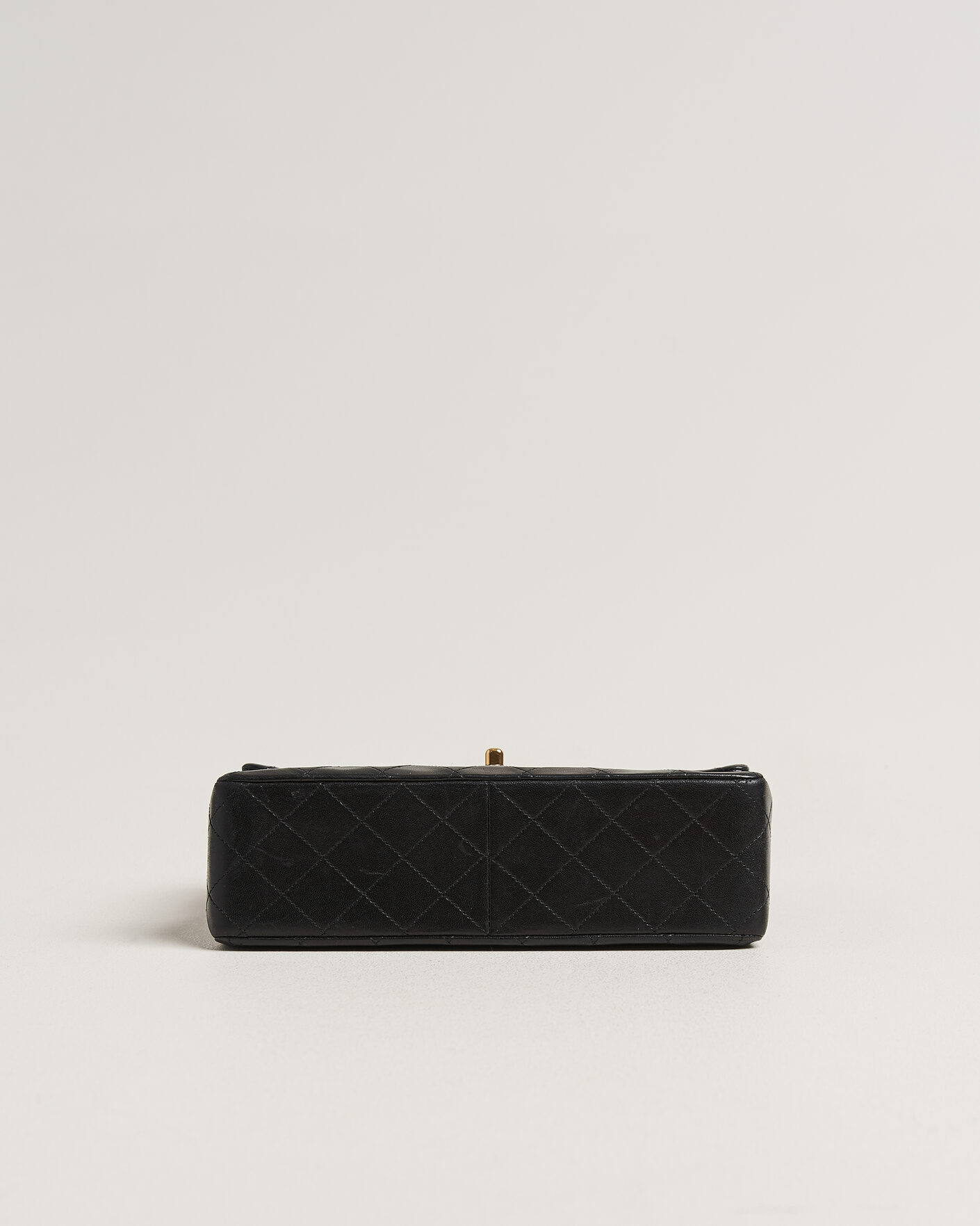 Herre | Pre-Owned & Vintage Bags | Chanel Pre-Owned | Classic Medium Square Double Flap Bag Lambskin Black