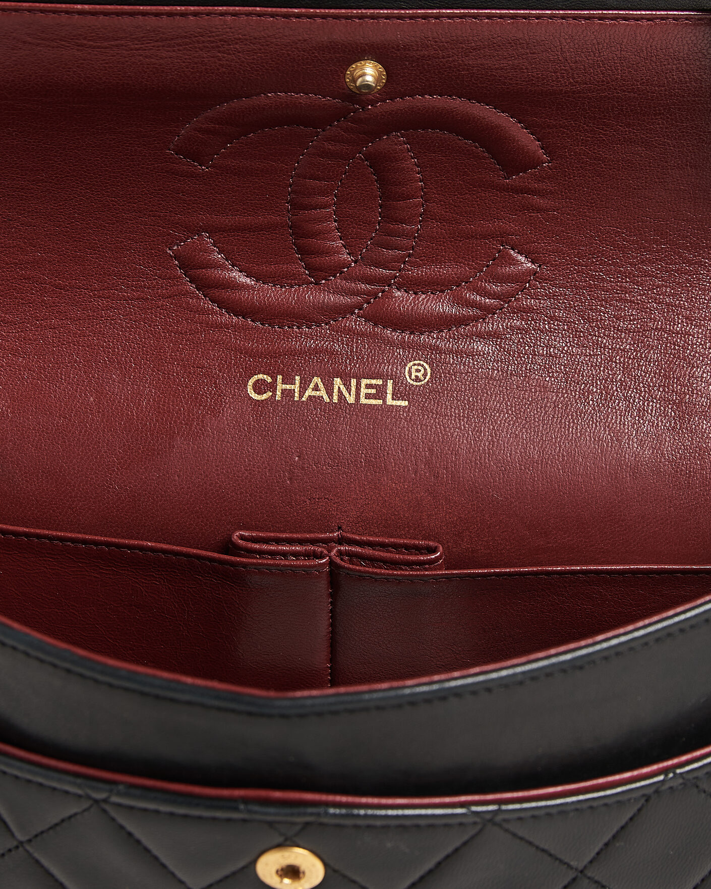 Herre | Pre-Owned & Vintage Bags | Chanel Pre-Owned | Classic Medium Double Flap Bag Lambskin Black