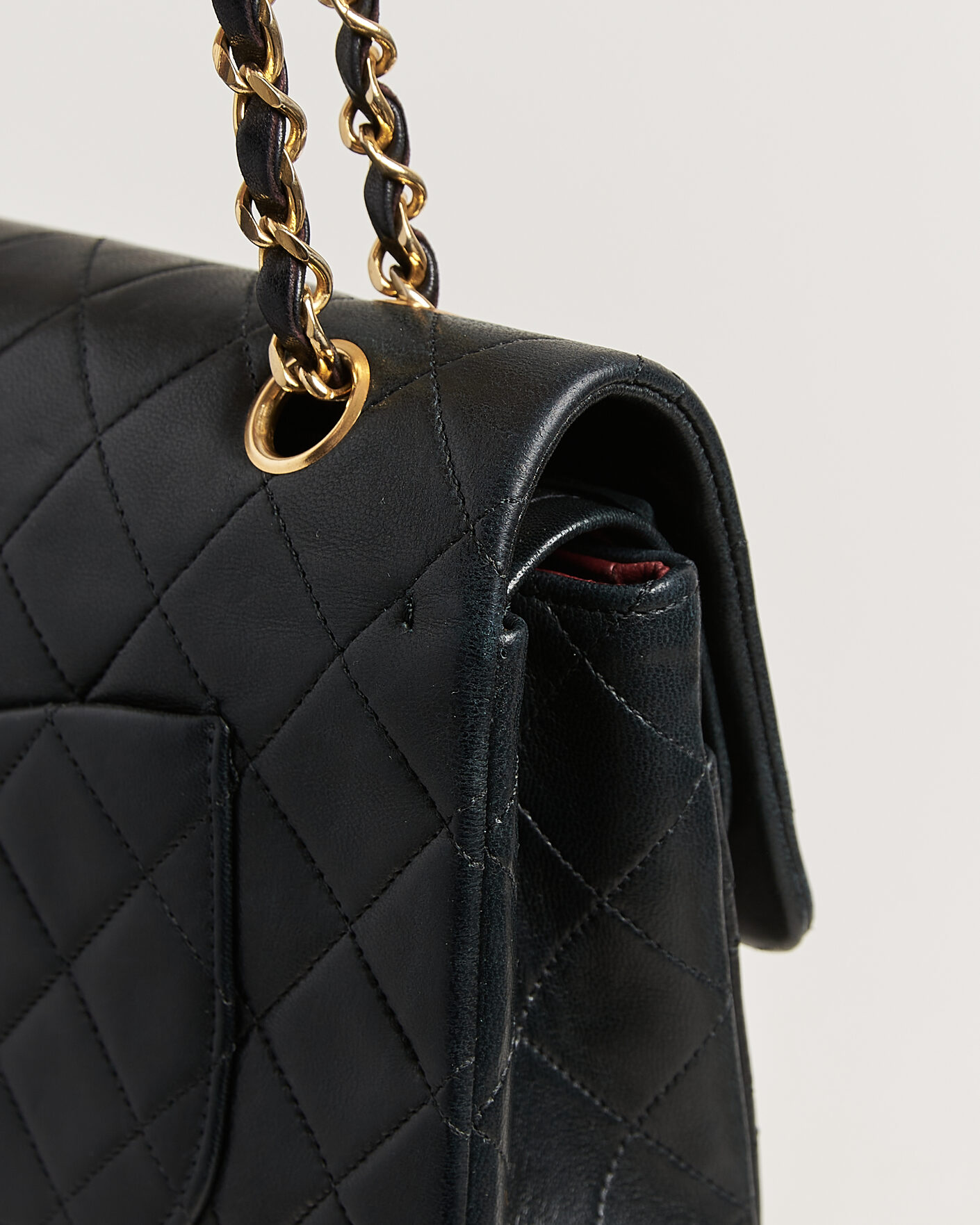 Herre | Pre-Owned & Vintage Bags | Chanel Pre-Owned | Classic Medium Double Flap Bag Lambskin Black