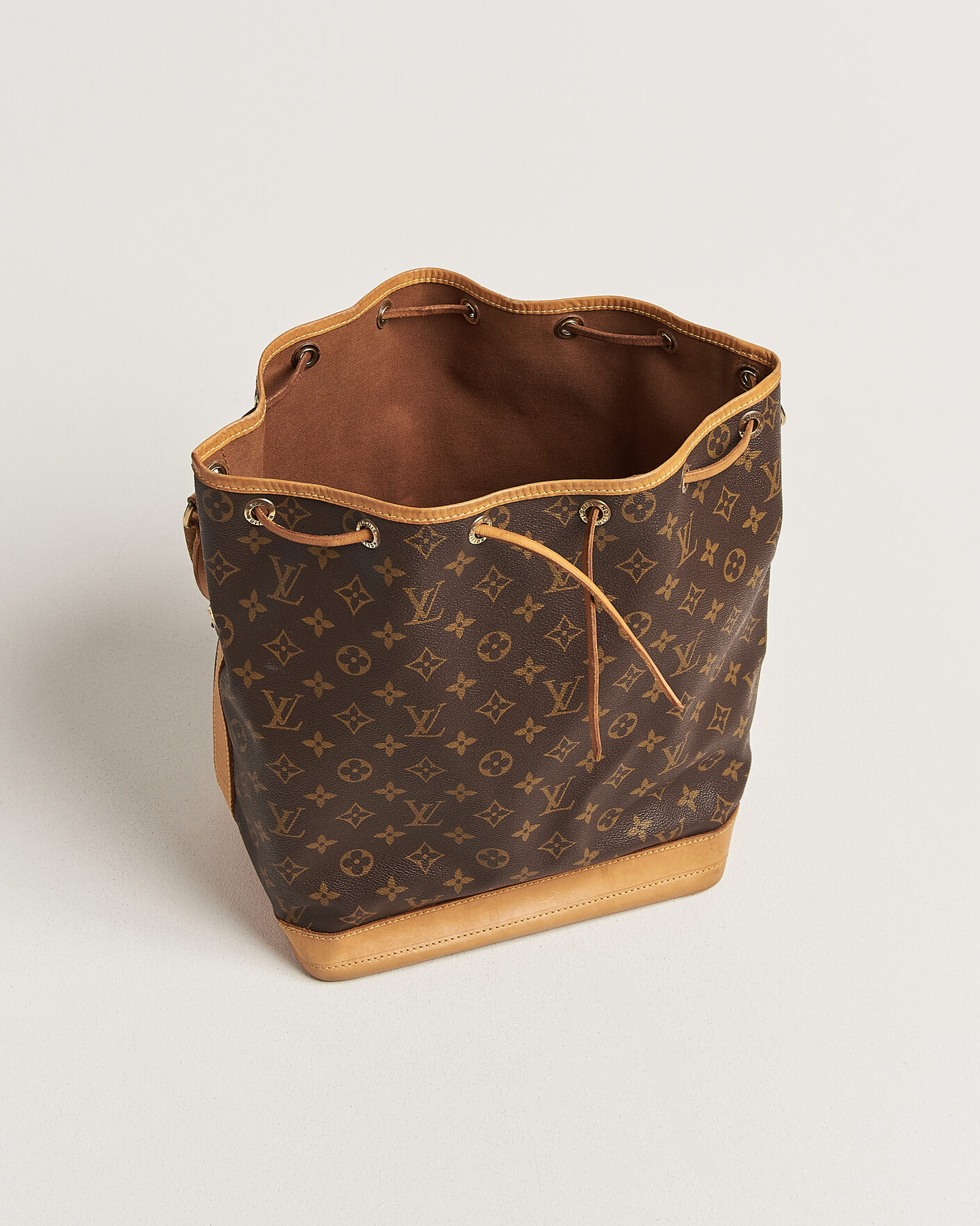 Herre | Pre-Owned & Vintage Bags | Louis Vuitton Pre-Owned | Noé Monogram