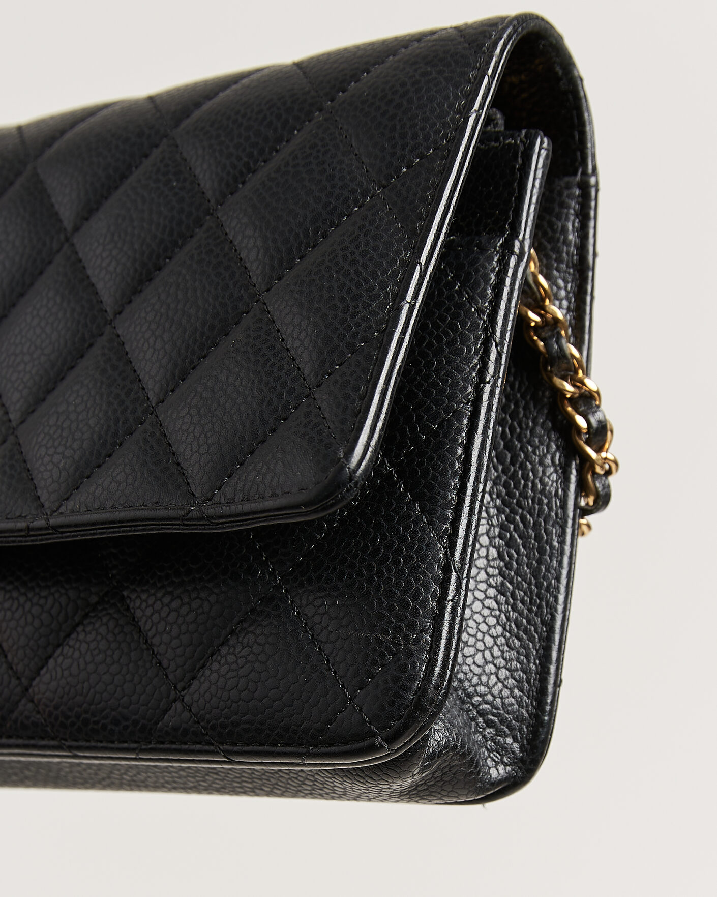 Herre | Pre-Owned & Vintage Bags | Chanel Pre-Owned | Wallet On Chain Caviar Leather Black