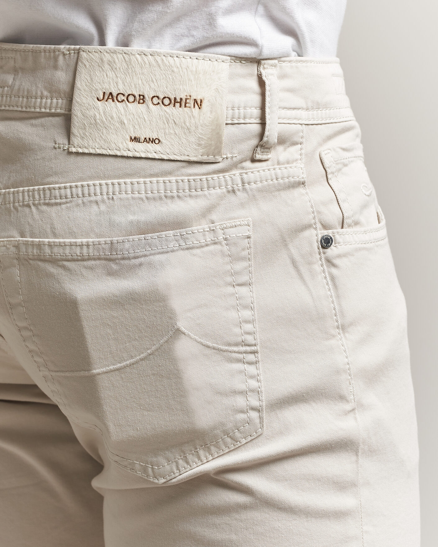 Herre | Bukser | Jacob Cohën | Bard Garment Dyed Gabardine Trousers Off White