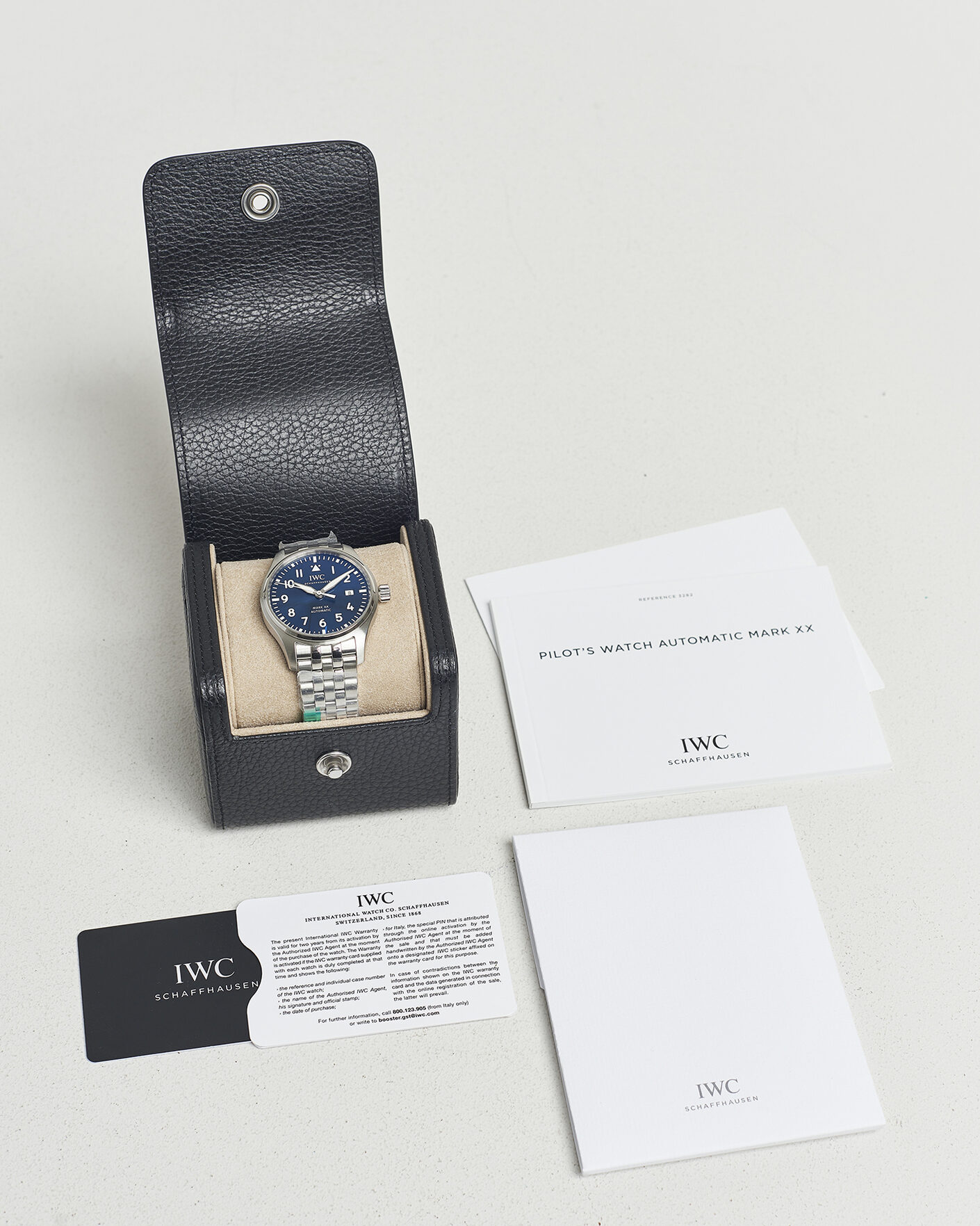 Herre | Pre-Owned & Vintage Watches | IWC Pre-Owned | Pilot's Watch Mark XX  