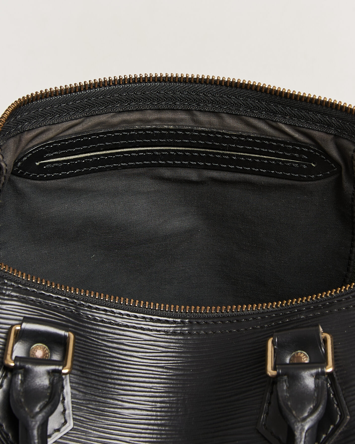 Herre | Pre-Owned & Vintage Bags | Louis Vuitton Pre-Owned | Speedy 30 Epi Leather Black