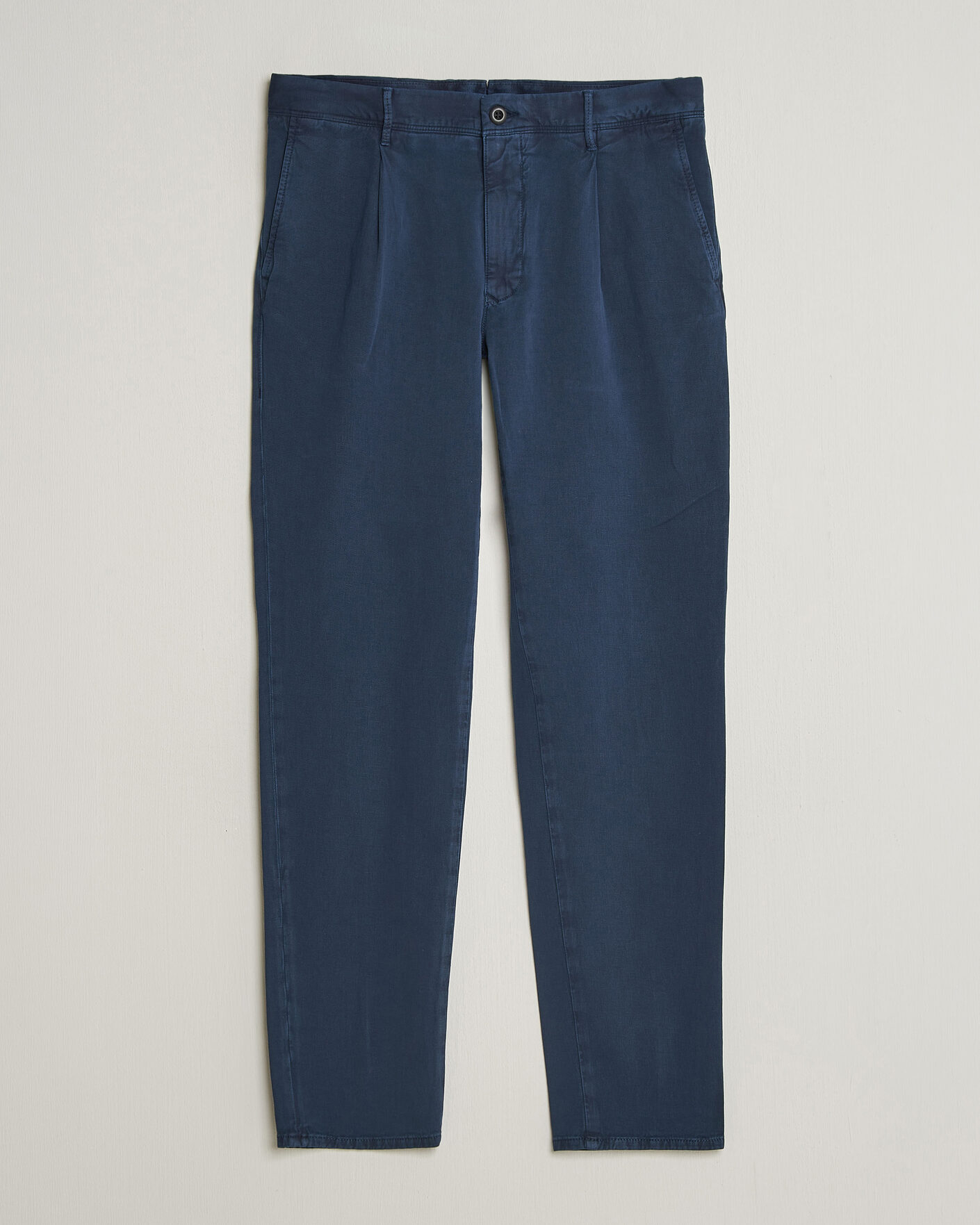 Herre | Bukser | Incotex | Tapered Fit Pleated Linen Slacks Navy