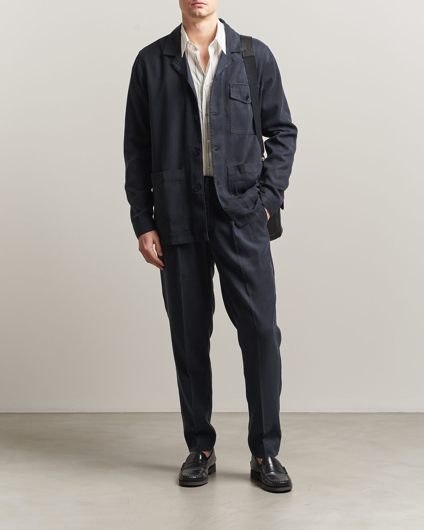 Herre | Skjorter | A Day's March | Banagher Lyocell Overshirt Navy