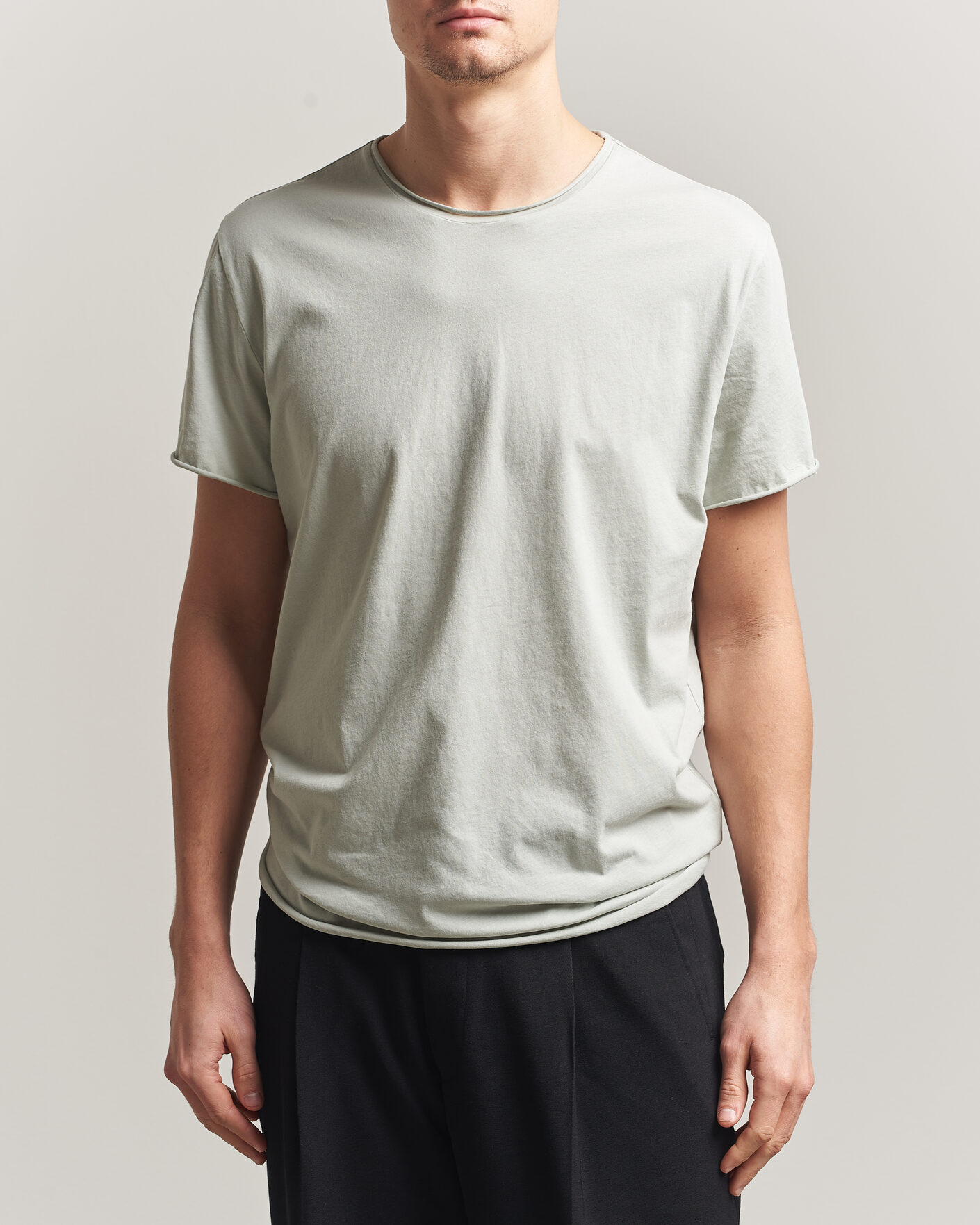 Herre | T-Shirts | Filippa K | Roll Neck Crew Neck T-Shirt Silver Grey