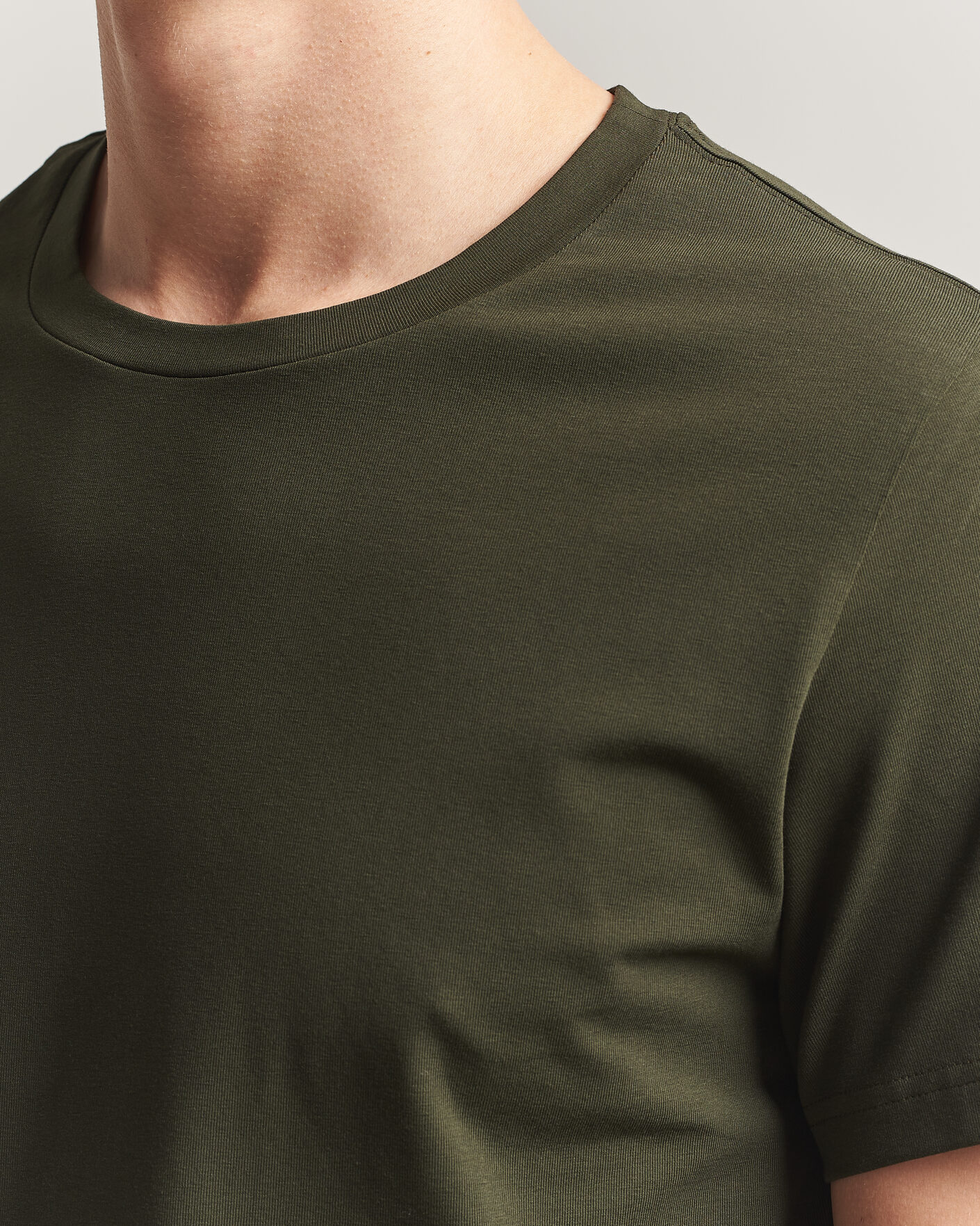 Herre | T-Shirts | Filippa K | Soft Lycra T-Shirt Midnight Olive