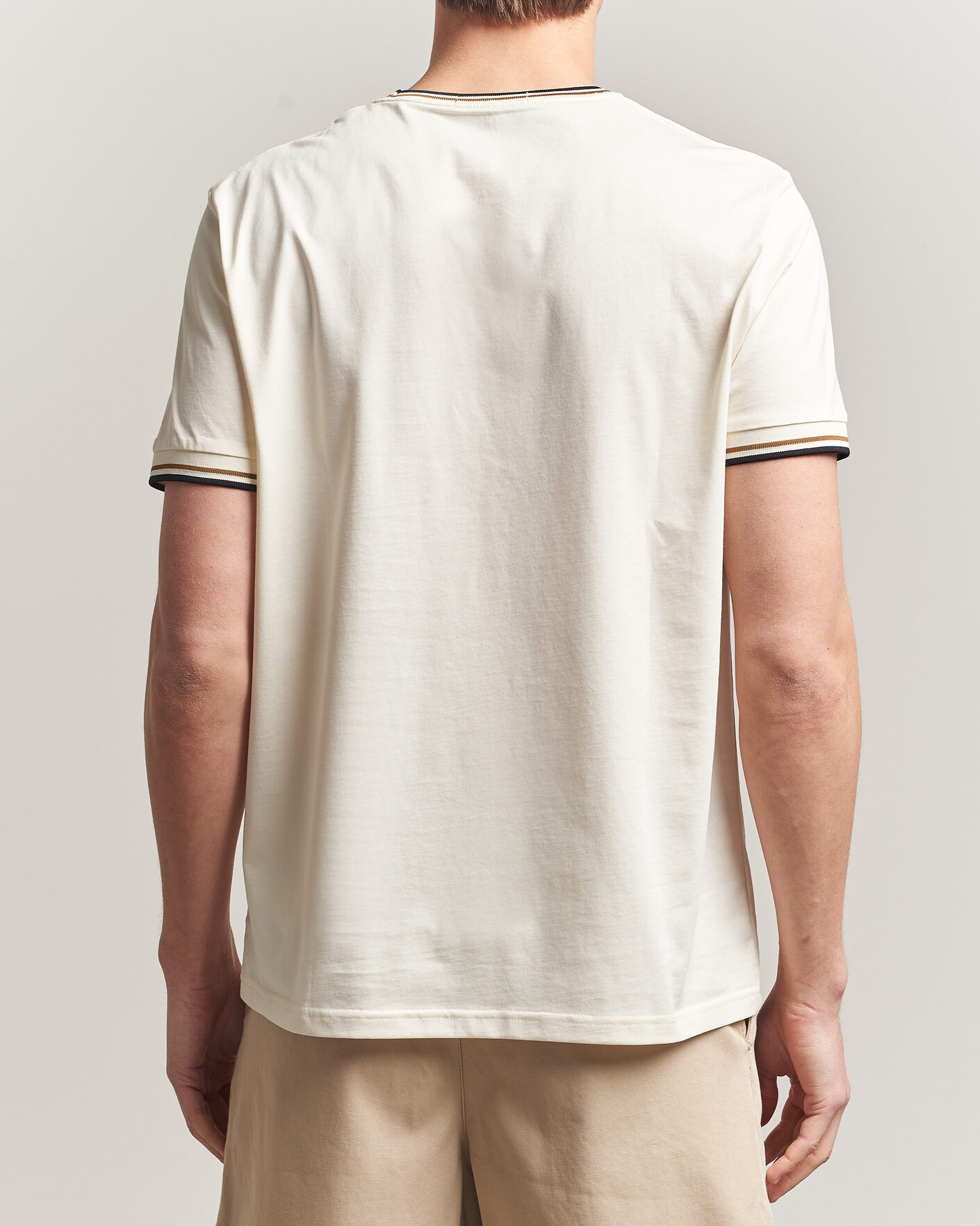 Herre | T-Shirts | Fred Perry | Twin Tipped T-Shirt Ecru