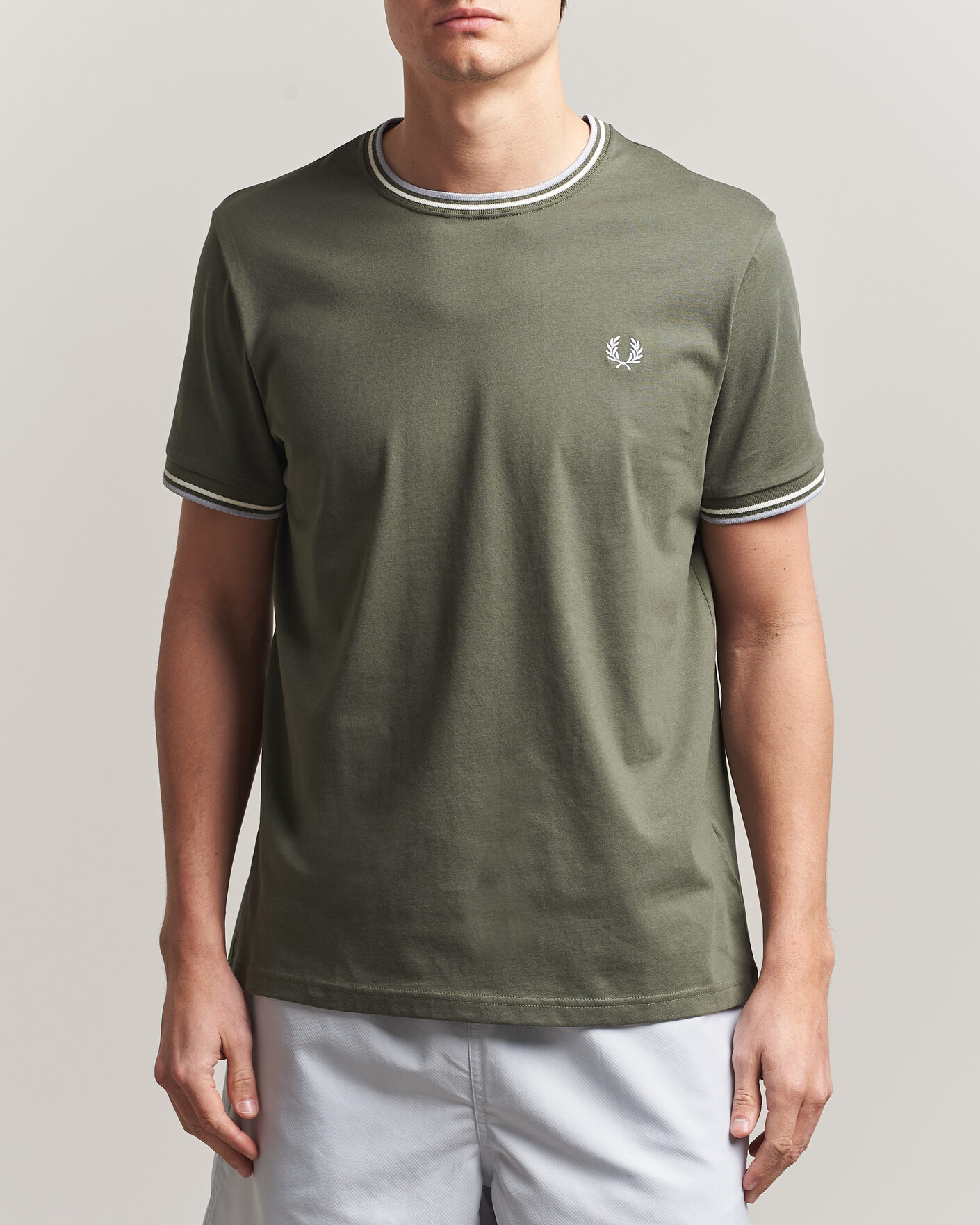 Herre | T-Shirts | Fred Perry | Twin Tipped T-Shirt Laurel Wreath Green