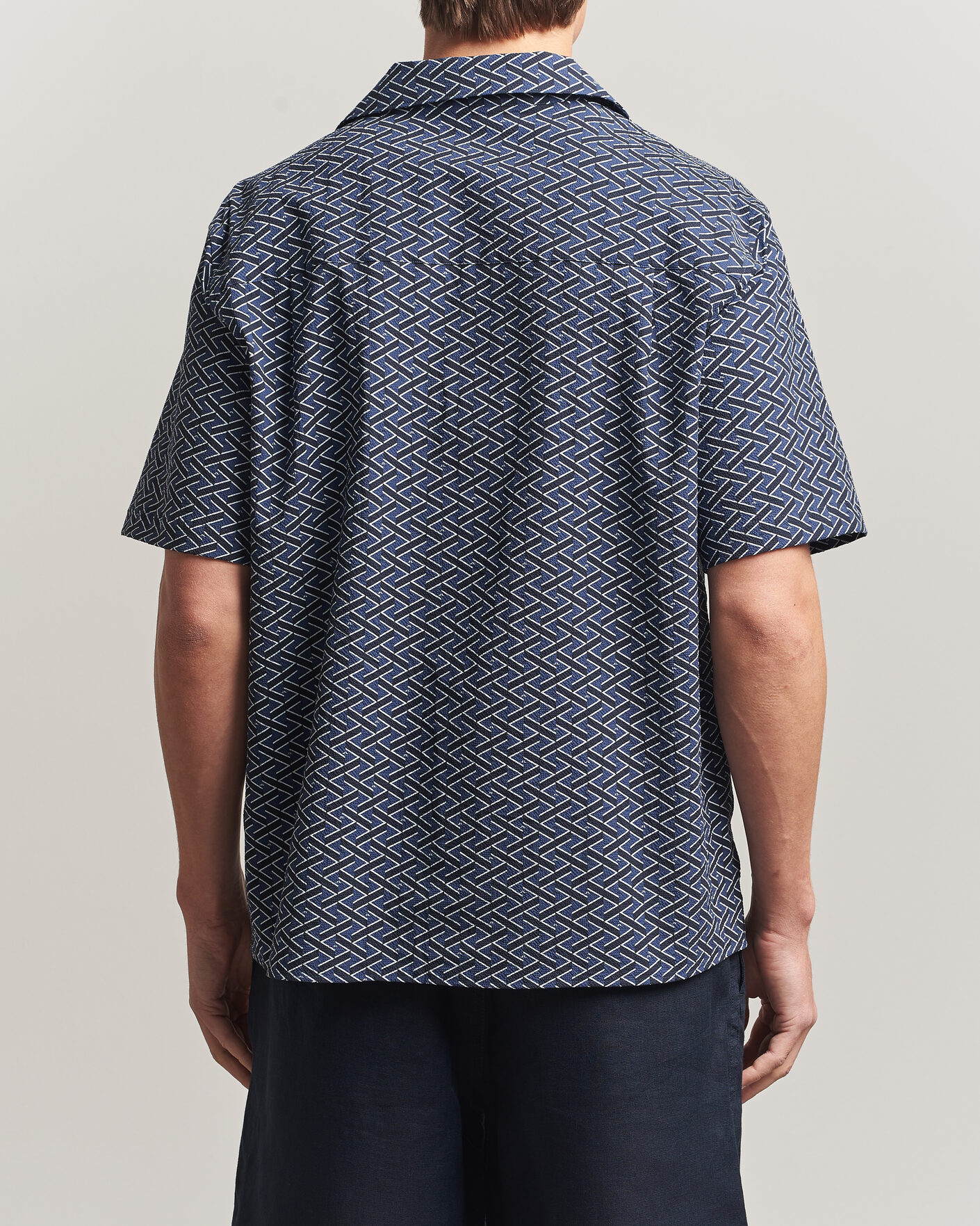 Herre | Skjorter | J.Lindeberg | Donso Geo Printed Resort Shirt Estate Navy