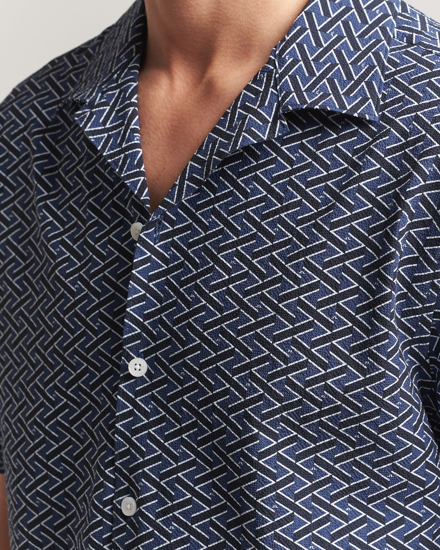 Herre | Skjorter | J.Lindeberg | Donso Geo Printed Resort Shirt Estate Navy