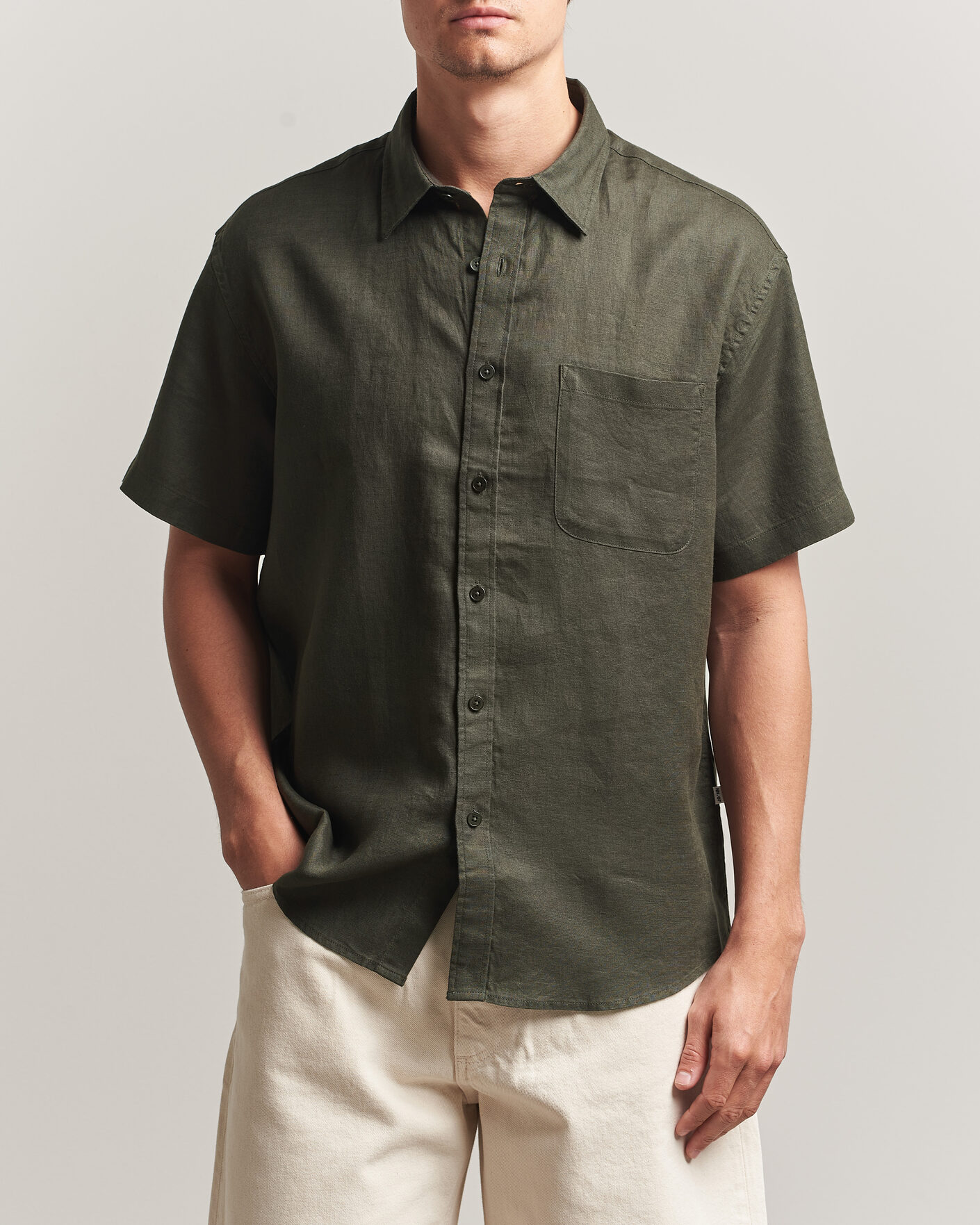 Herre | Skjorter | NN07 | Deon Linen Short Sleeve Shirt Dark Army