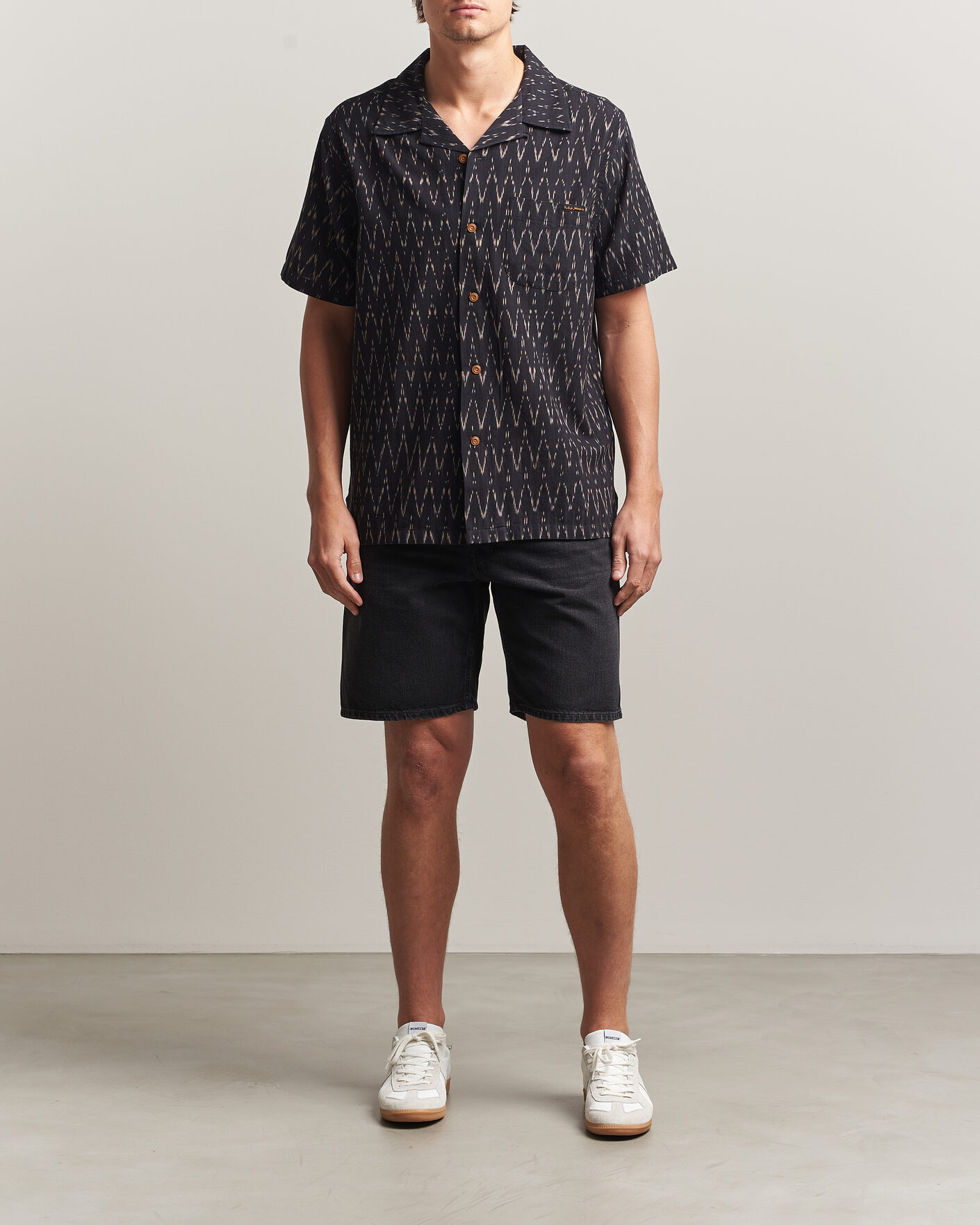 Herre | Skjorter | Nudie Jeans | Arvid Hawaii Shirt Ikat Multi
