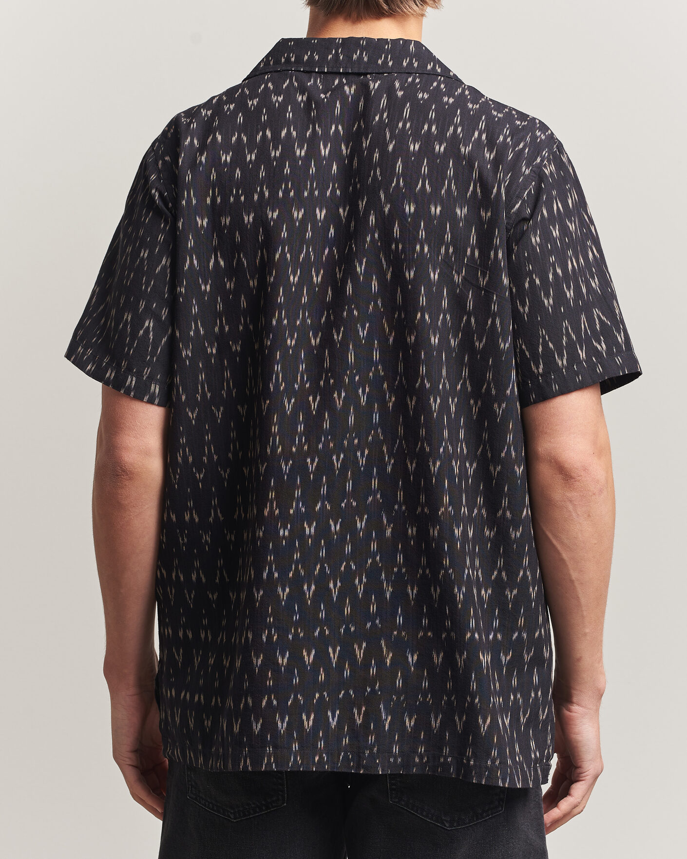 Herre | Skjorter | Nudie Jeans | Arvid Hawaii Shirt Ikat Multi