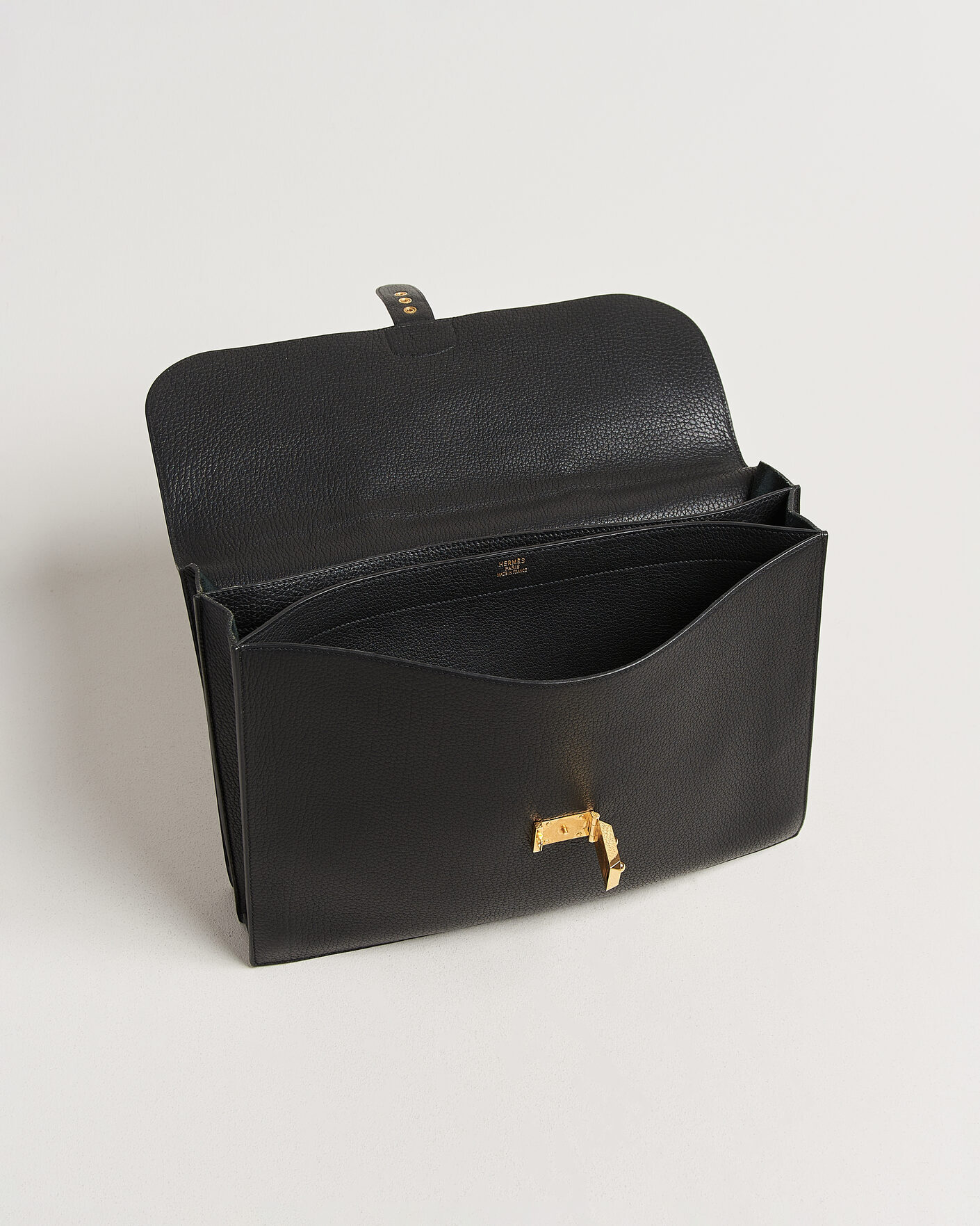 Herre | Pre-Owned & Vintage Bags | Hermès Pre-Owned | Sac à Dépêches 41 Black