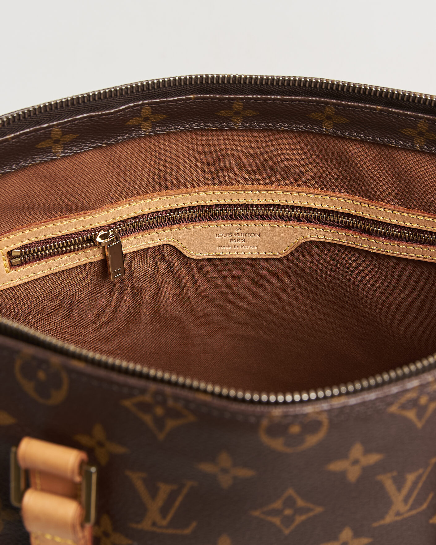 Herre | Pre-Owned & Vintage Bags | Louis Vuitton Pre-Owned | Cabas Mezzo Monogram