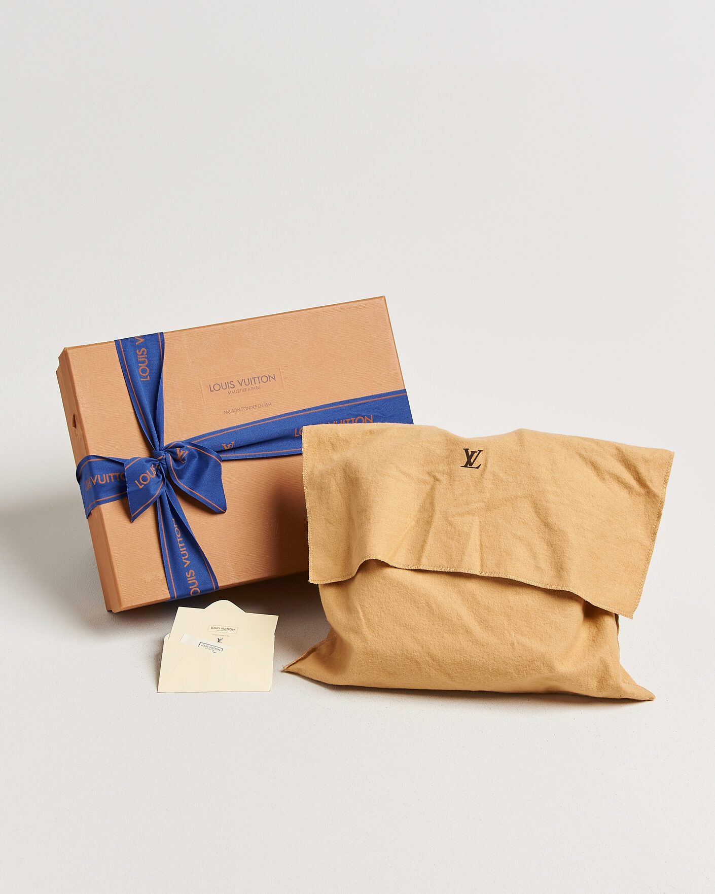 Herre | Pre-Owned & Vintage Bags | Louis Vuitton Pre-Owned | Spontini Bag Monogram