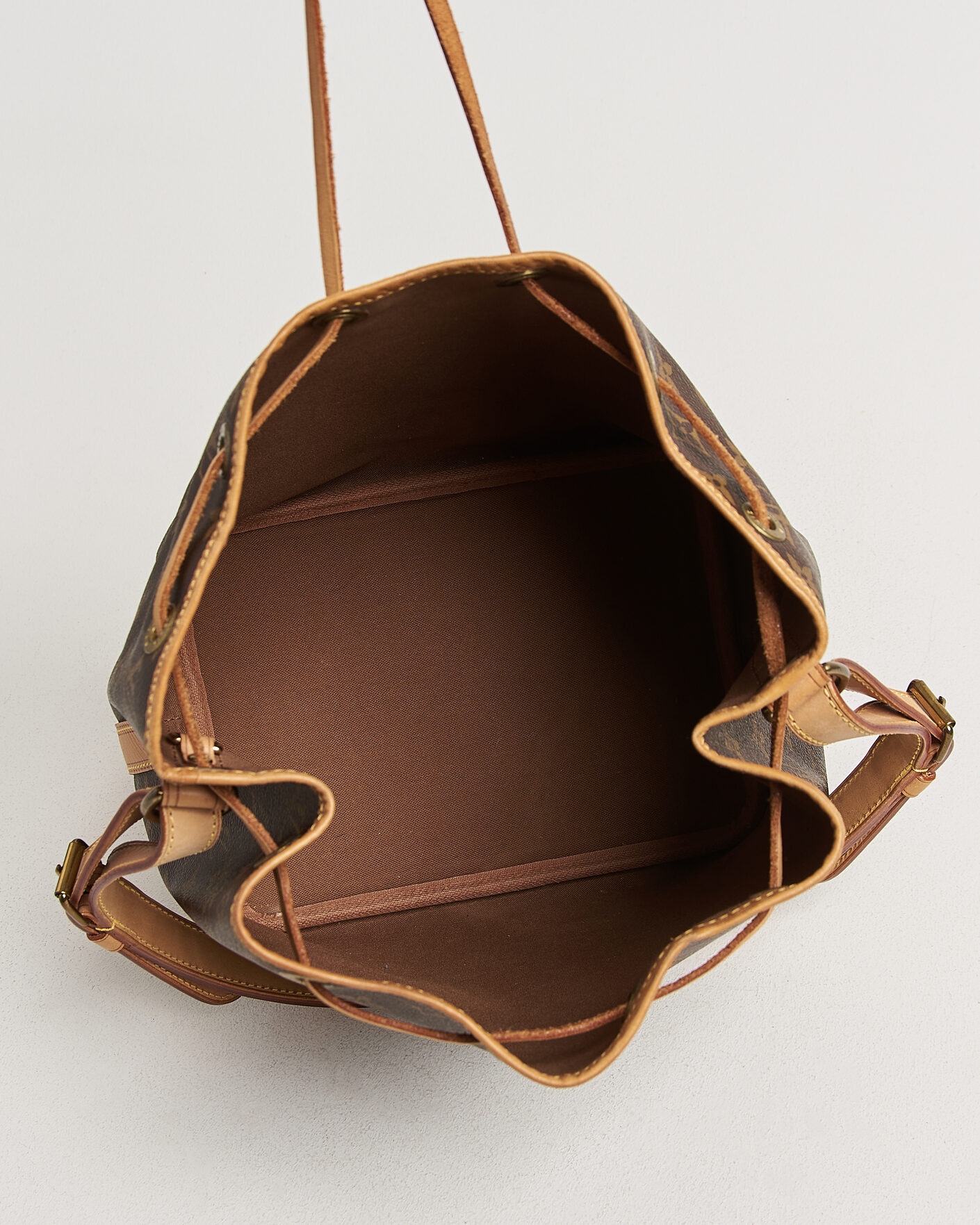 Herre | Pre-Owned & Vintage Bags | Louis Vuitton Pre-Owned | Petit Noé Monogram