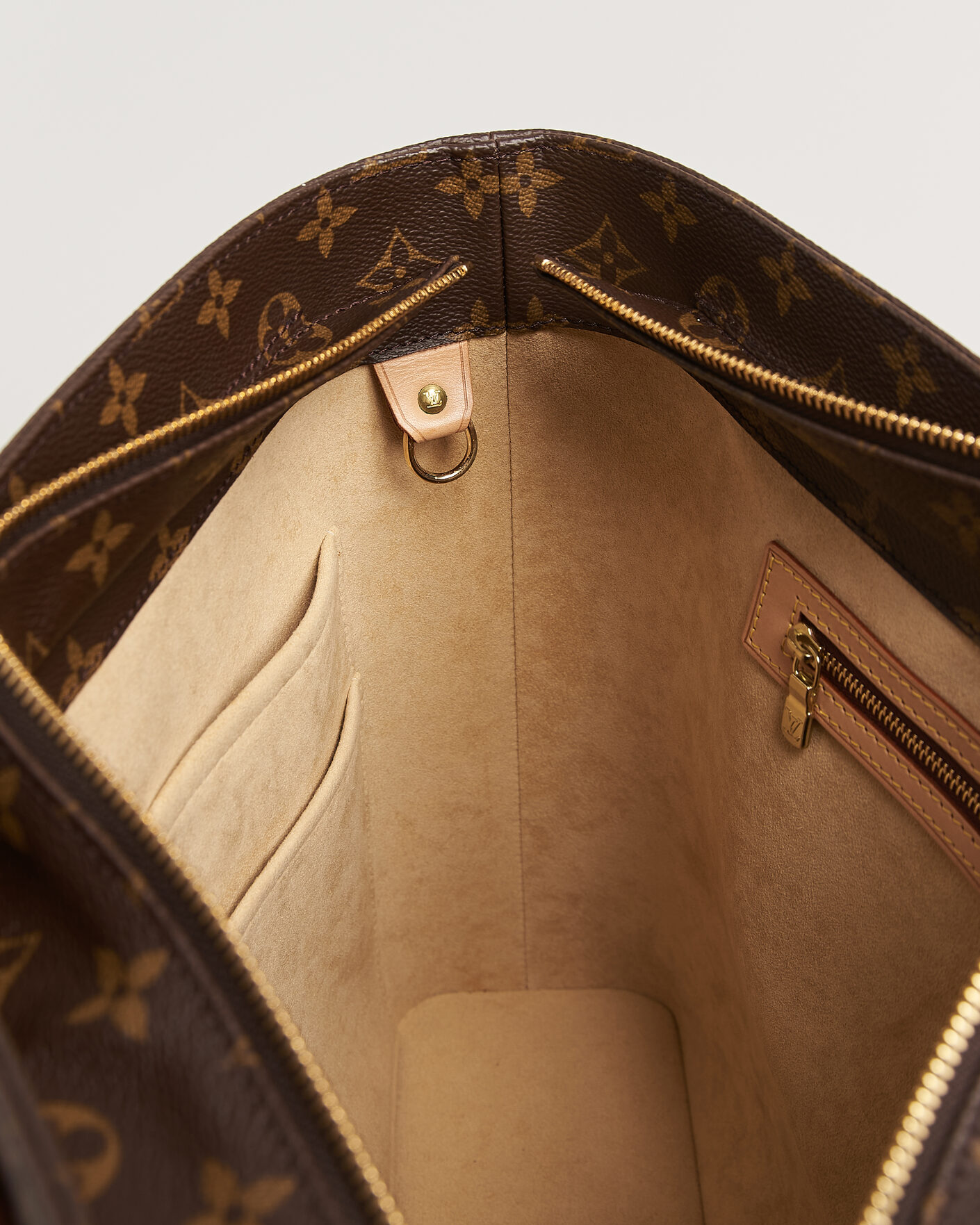 Herre | Pre-Owned & Vintage Bags | Louis Vuitton Pre-Owned | Luco Bag Monogram