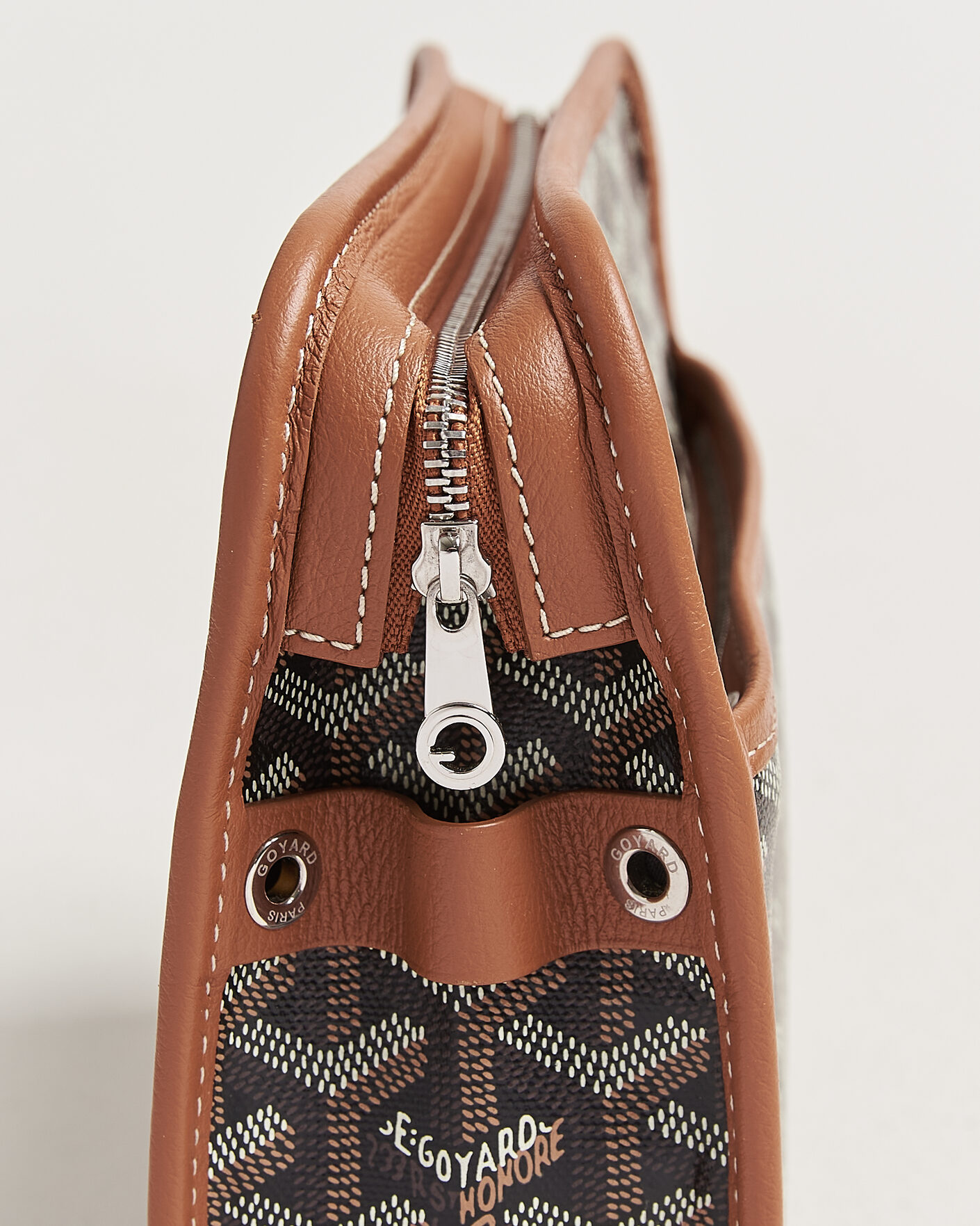 Herre | Pre-Owned & Vintage Bags | Goyard Pre-Owned | Jouvance MM Toiletry Bag Black