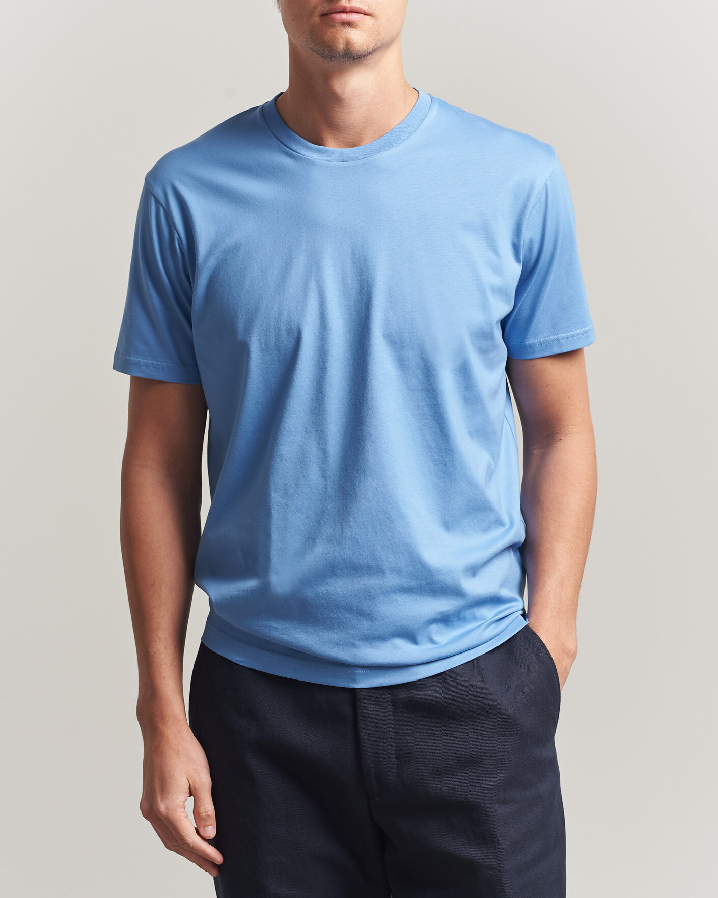 Herre | T-Shirts | Sunspel | Riviera Midweight T-Shirt Azure Blue
