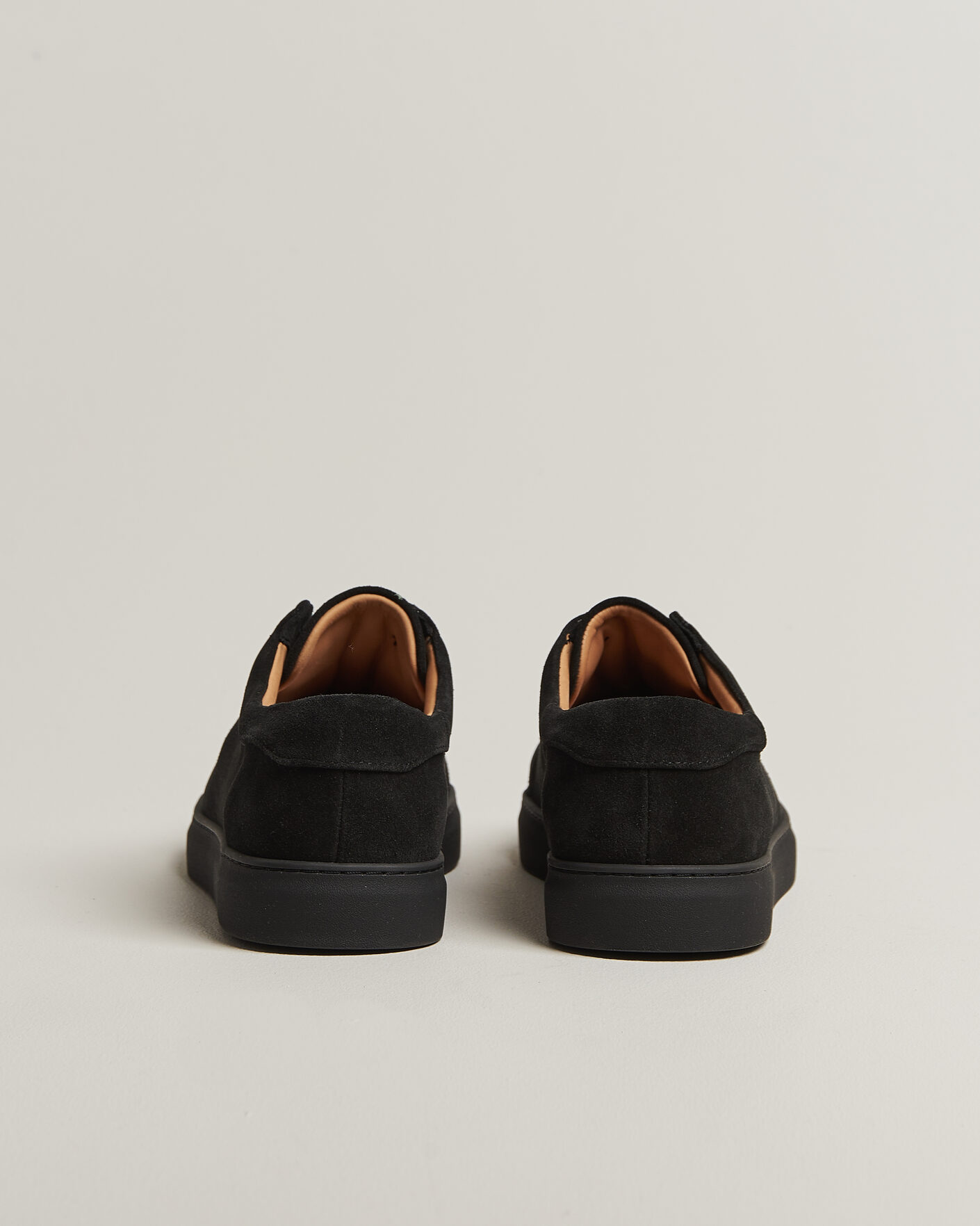 Herre | Sneakers | Myrqvist | Alnö Monochrome II Sneakers Black Suede
