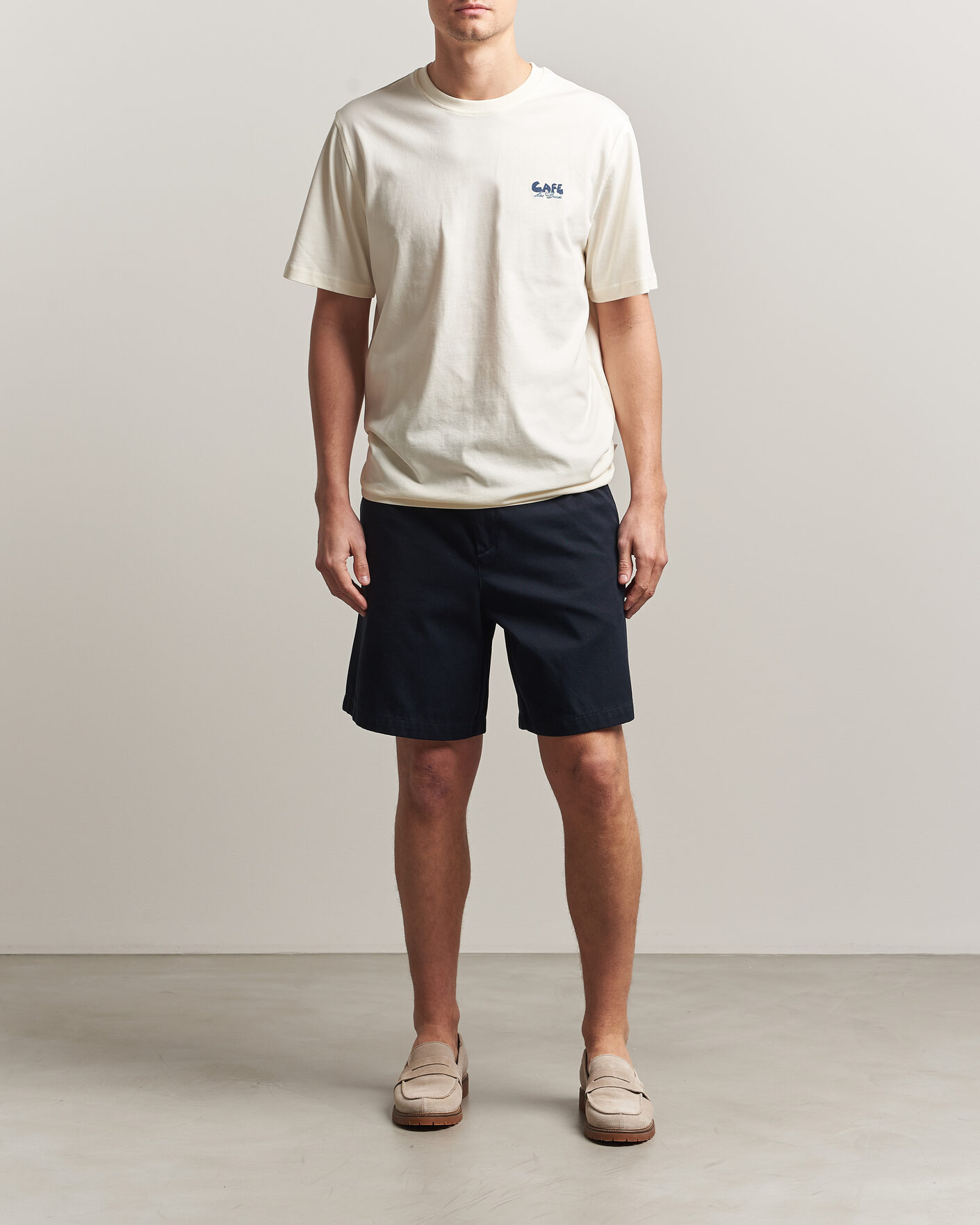 Herre | T-Shirts | LES DEUX | Café Backprint T-Shirt Light Ivory