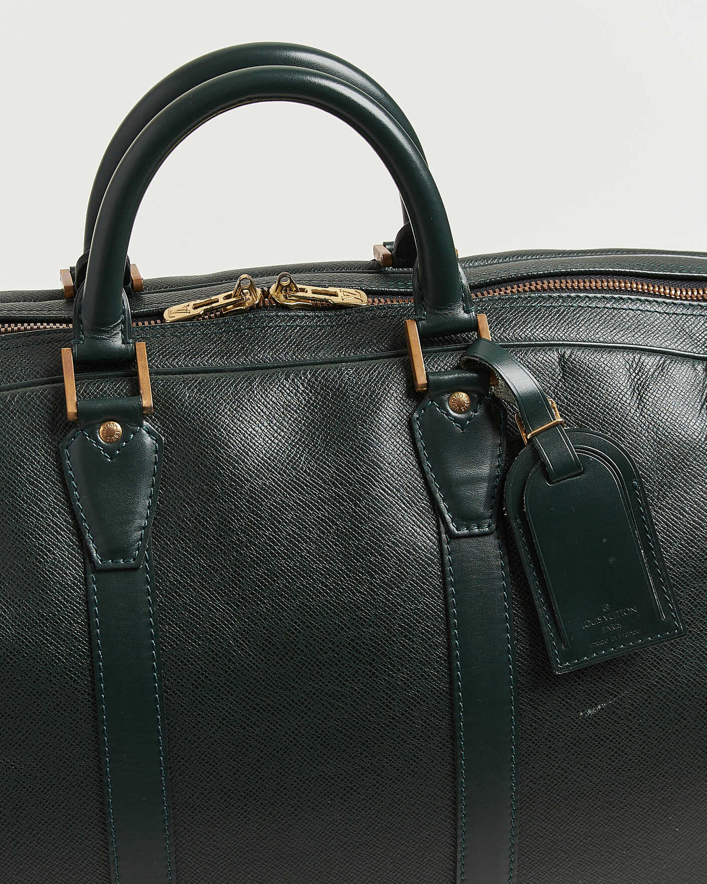 Herre | Pre-Owned & Vintage Bags | Louis Vuitton Pre-Owned | Taiga Kendall GM Bag Green