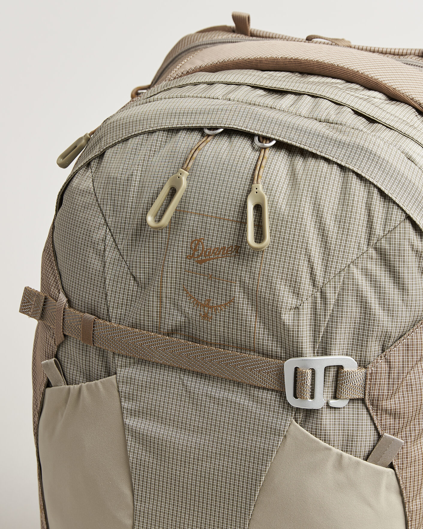 Herre | Tasker | Osprey | X Danner Farpoint 40 Sawdust - Latte Brown