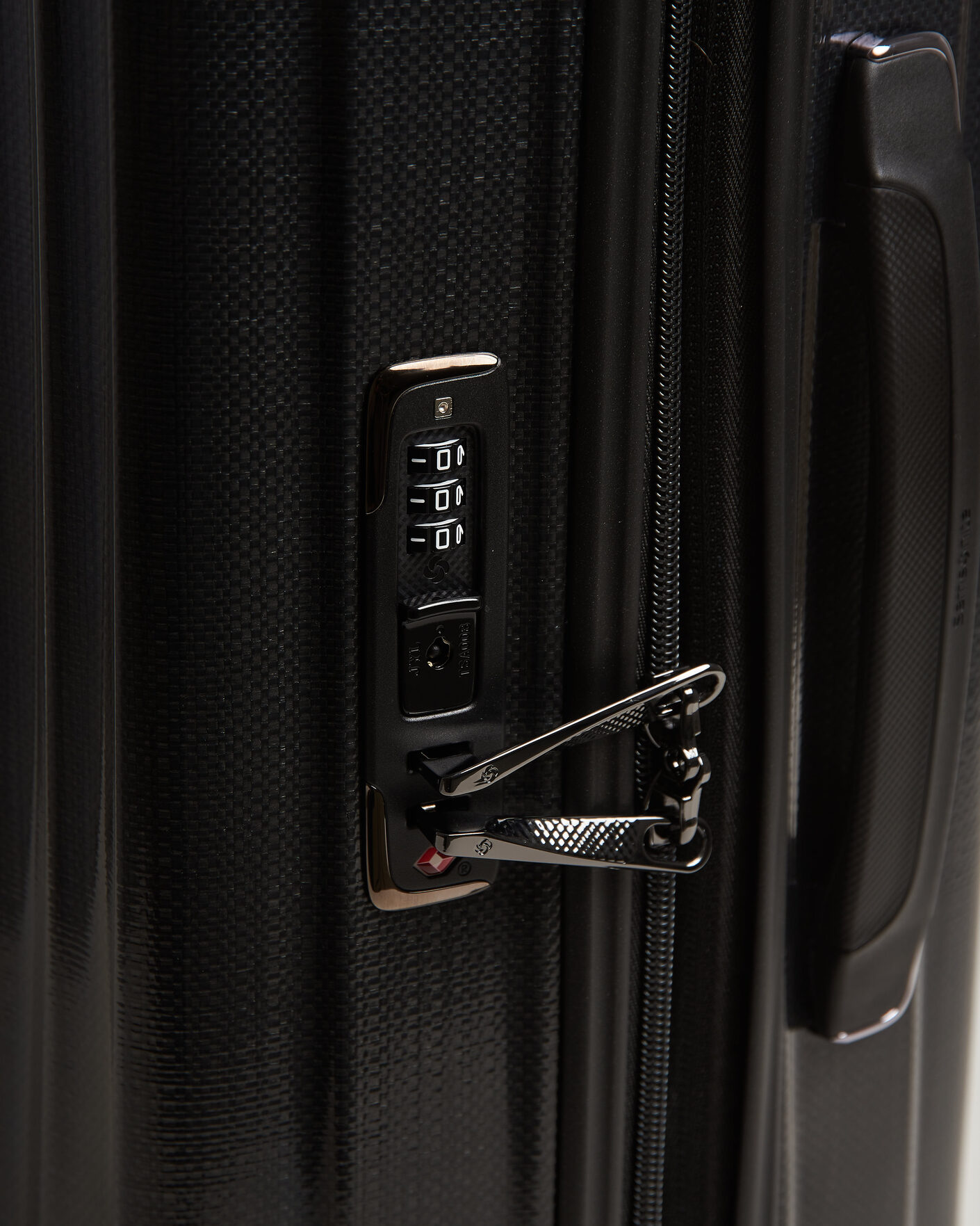 Herre | Tasker | Samsonite | Nexis Spinner Carry-On Onyx Black